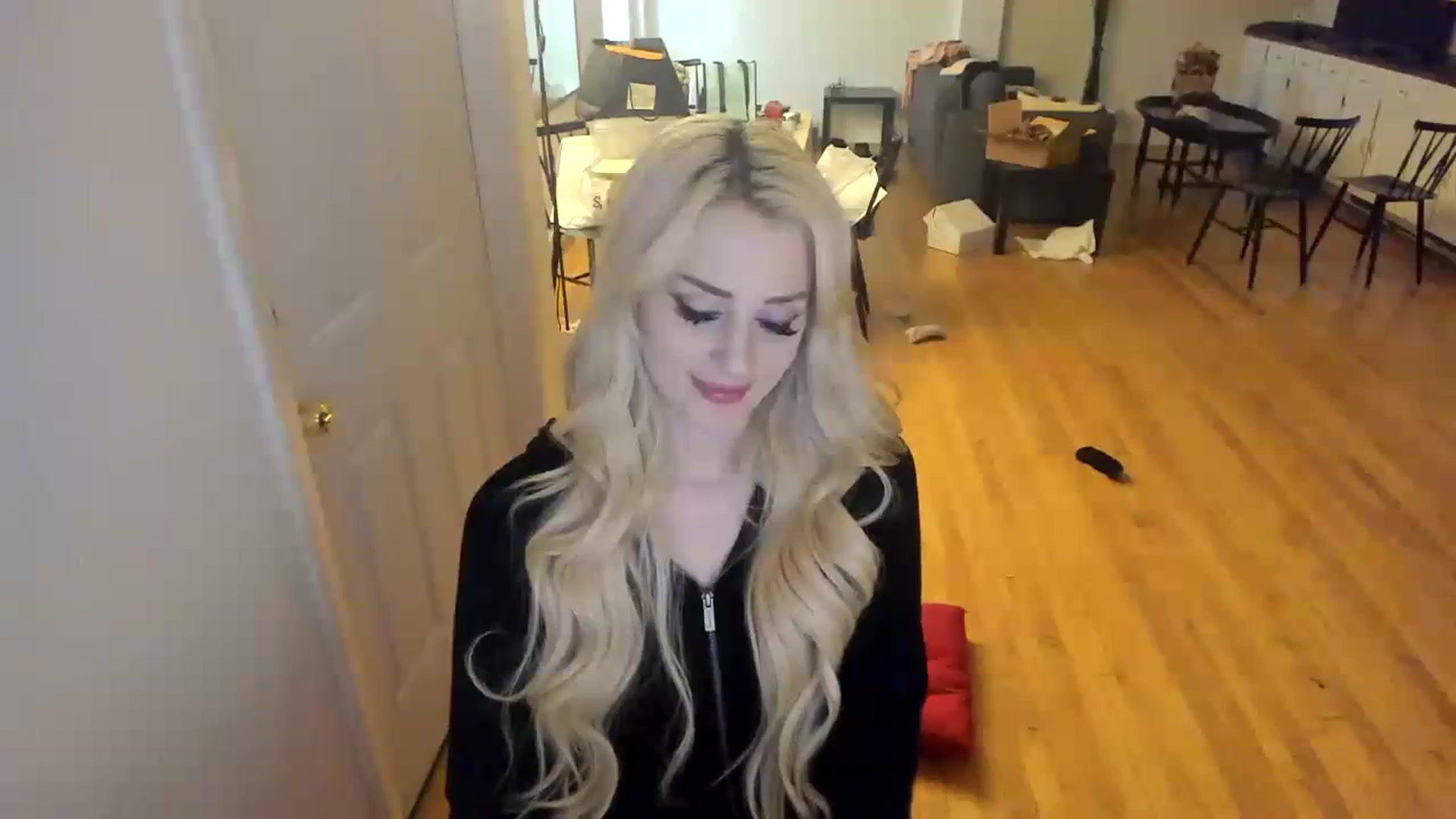 Gallery image thumbnail from Milk_Party's myfreecams stream on, 11/28/2023, 01:11 image 13 of 20