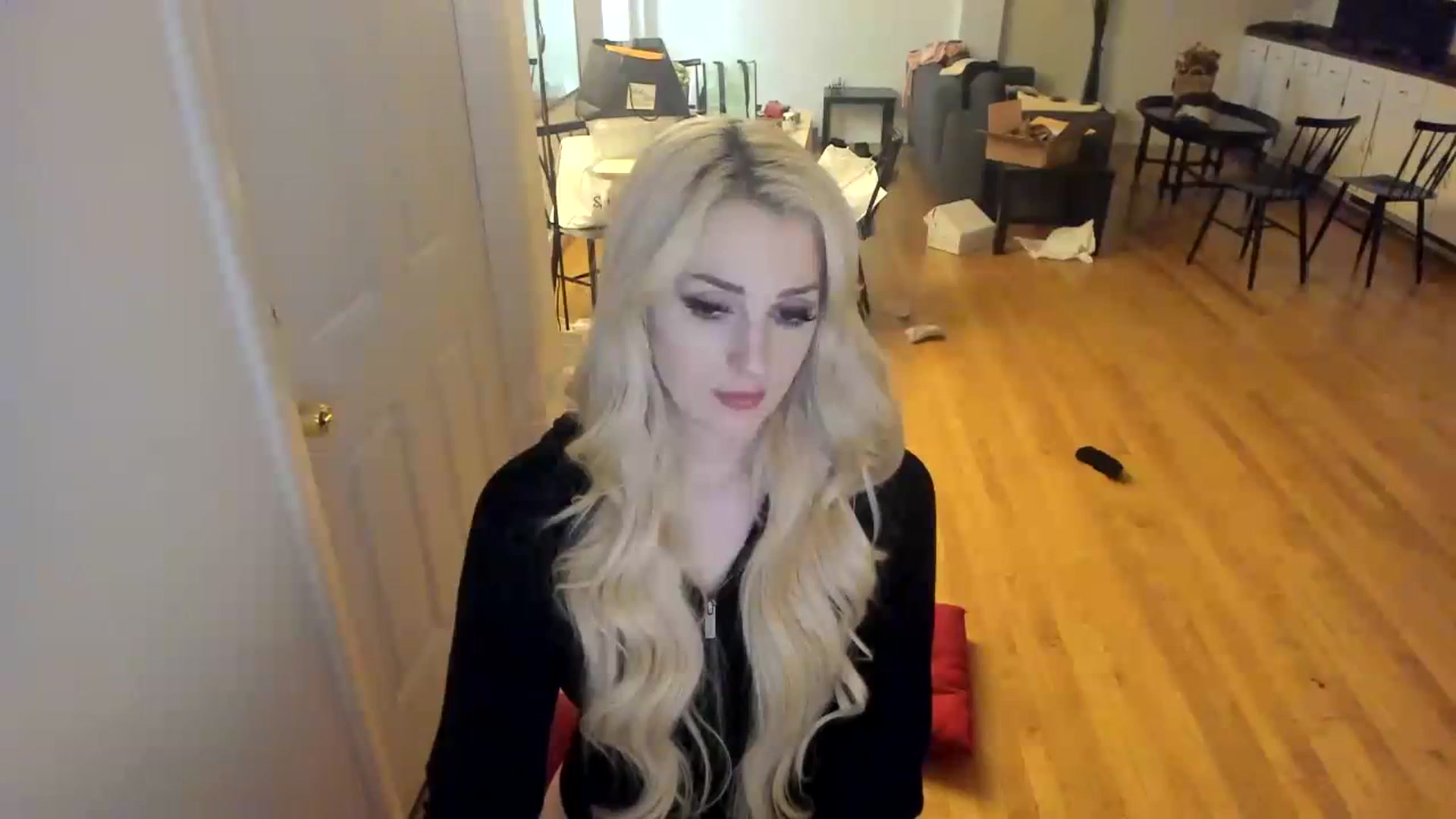 Gallery image thumbnail from Milk_Party's myfreecams stream on, 11/28/2023, 01:11 image 10 of 20