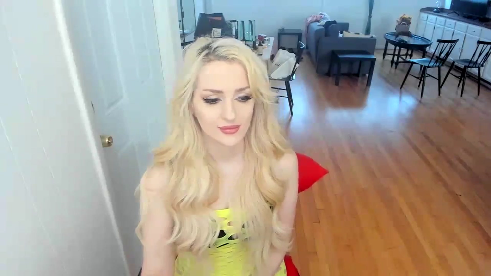 Gallery image thumbnail from Milk_Party's myfreecams stream on, 11/28/2023, 14:47 image 10 of 20