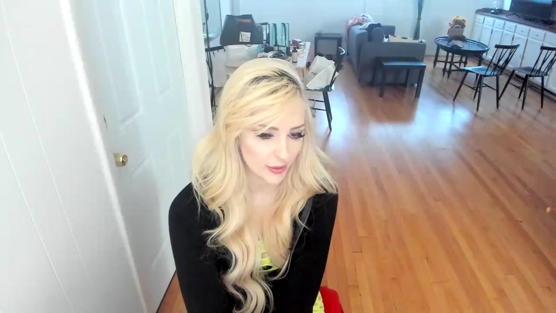 Gallery image thumbnail from Milk_Party's myfreecams stream on, 11/28/2023, 14:47 image 16 of 20