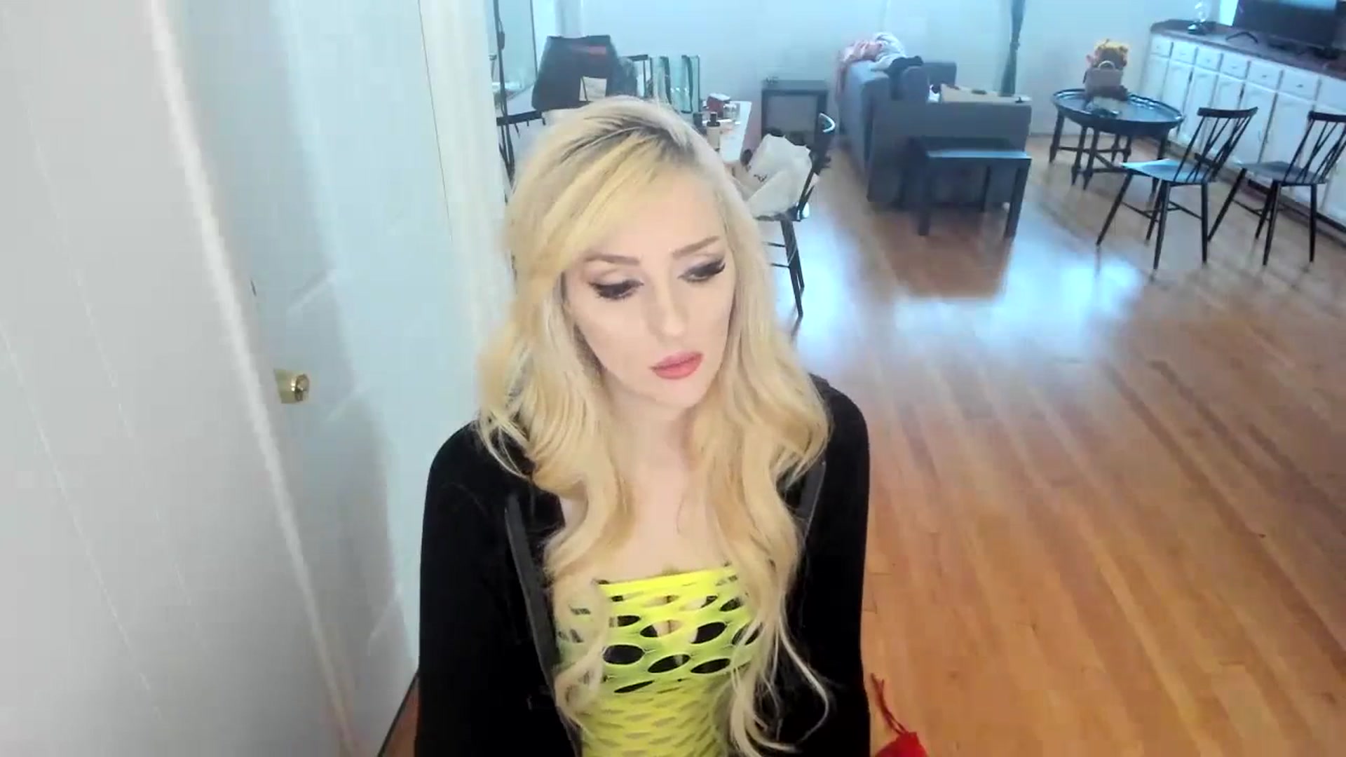 Gallery image thumbnail from Milk_Party's myfreecams stream on, 11/28/2023, 15:47 image 10 of 20