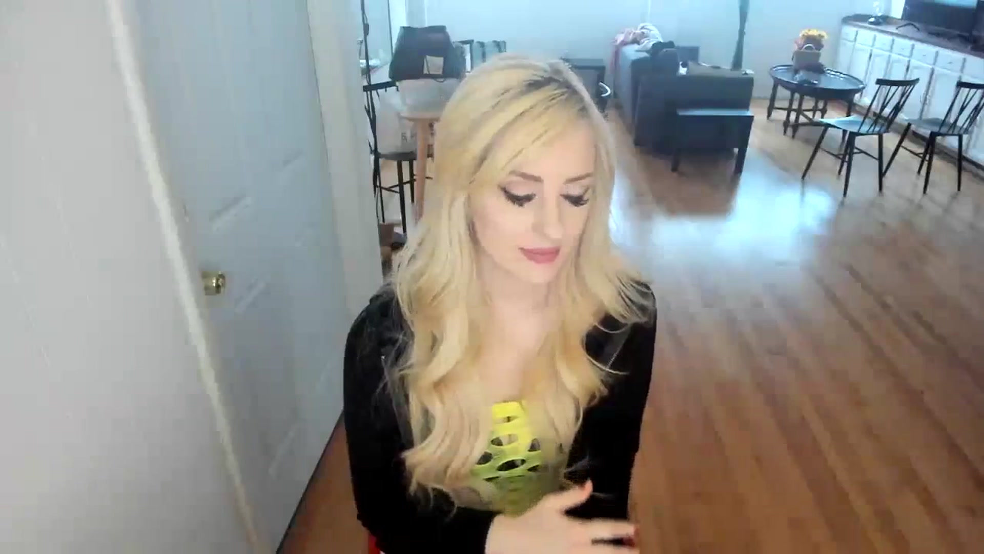 Gallery image thumbnail from Milk_Party's myfreecams stream on, 11/28/2023, 16:48 image 16 of 20