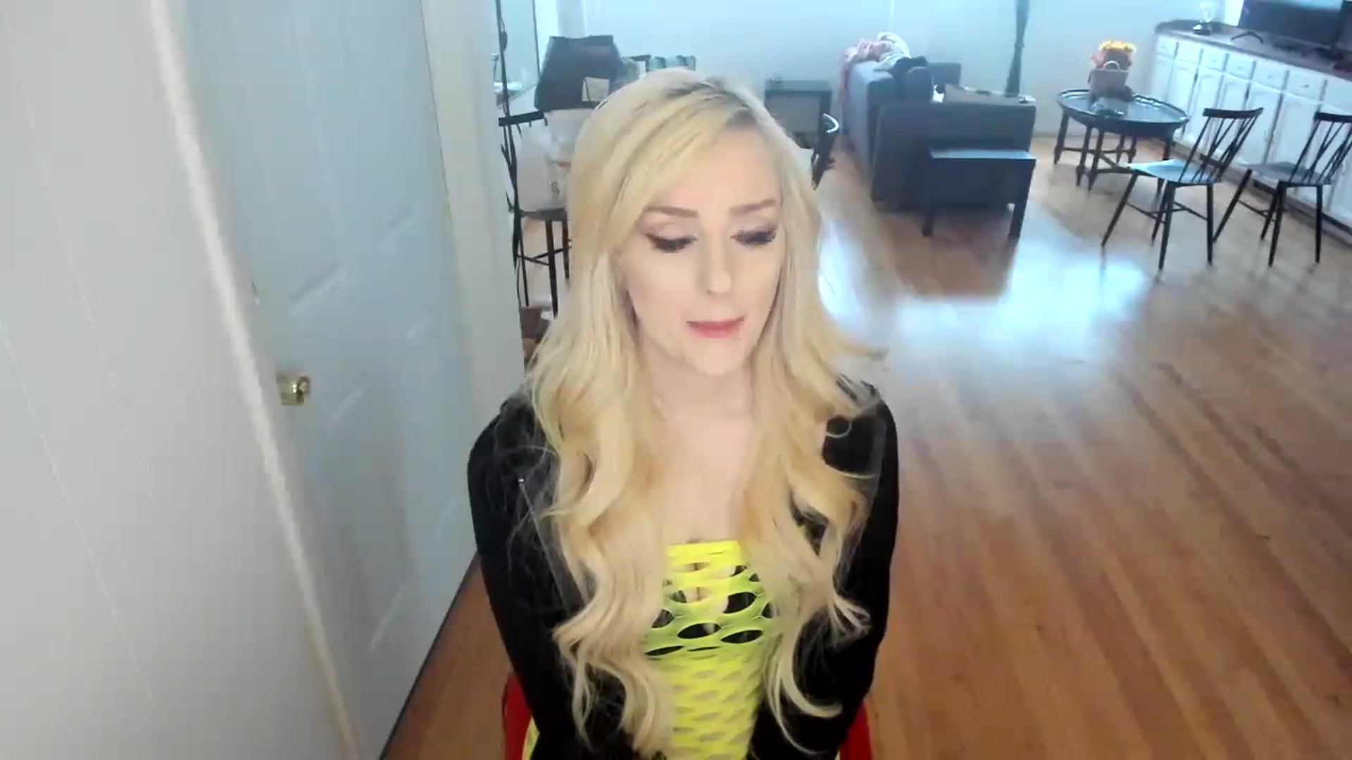 Gallery image thumbnail from Milk_Party's myfreecams stream on, 11/28/2023, 16:48 image 13 of 20