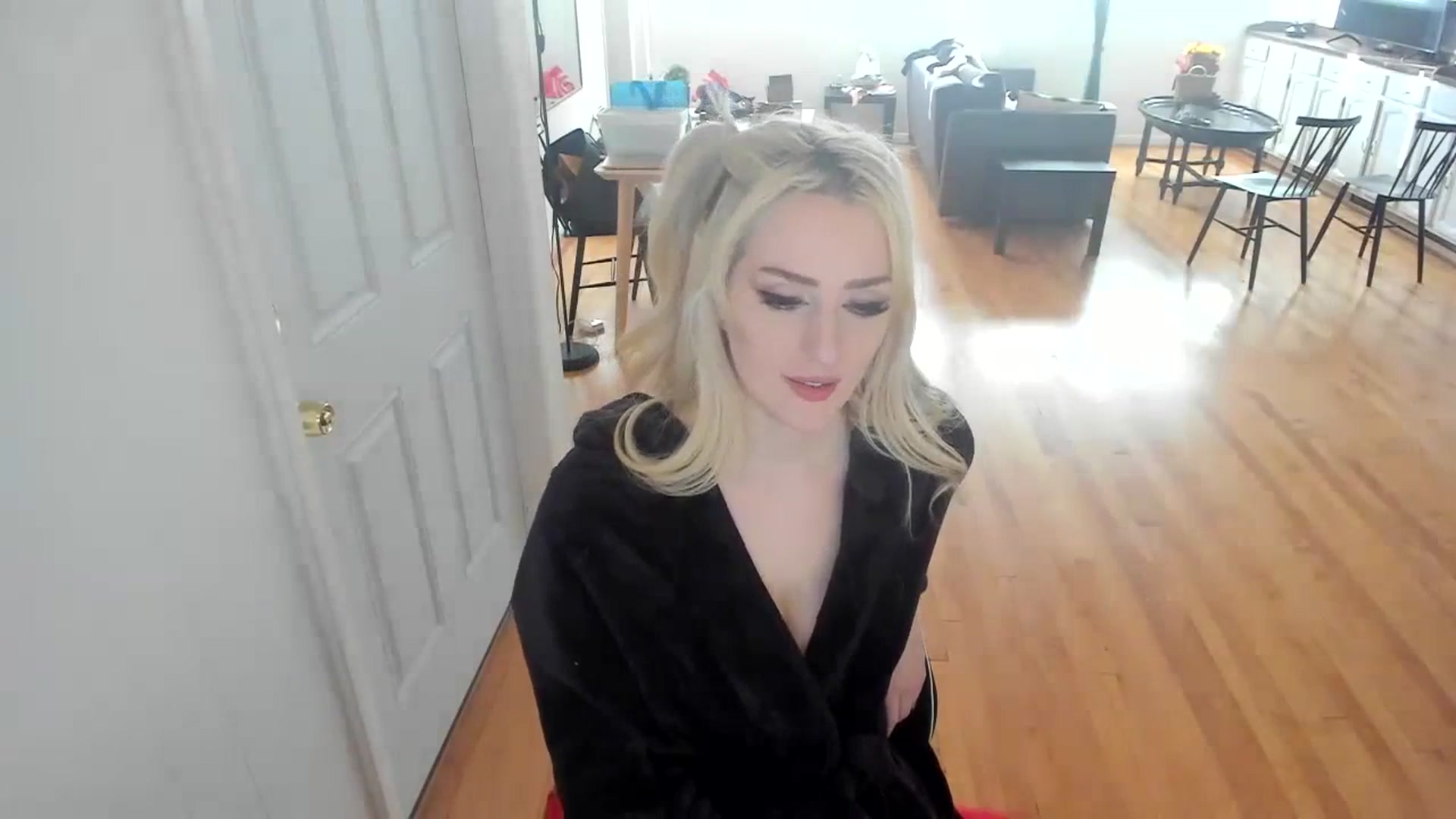 Gallery image thumbnail from Milk_Party's myfreecams stream on, 11/28/2023, 20:41 image 11 of 20