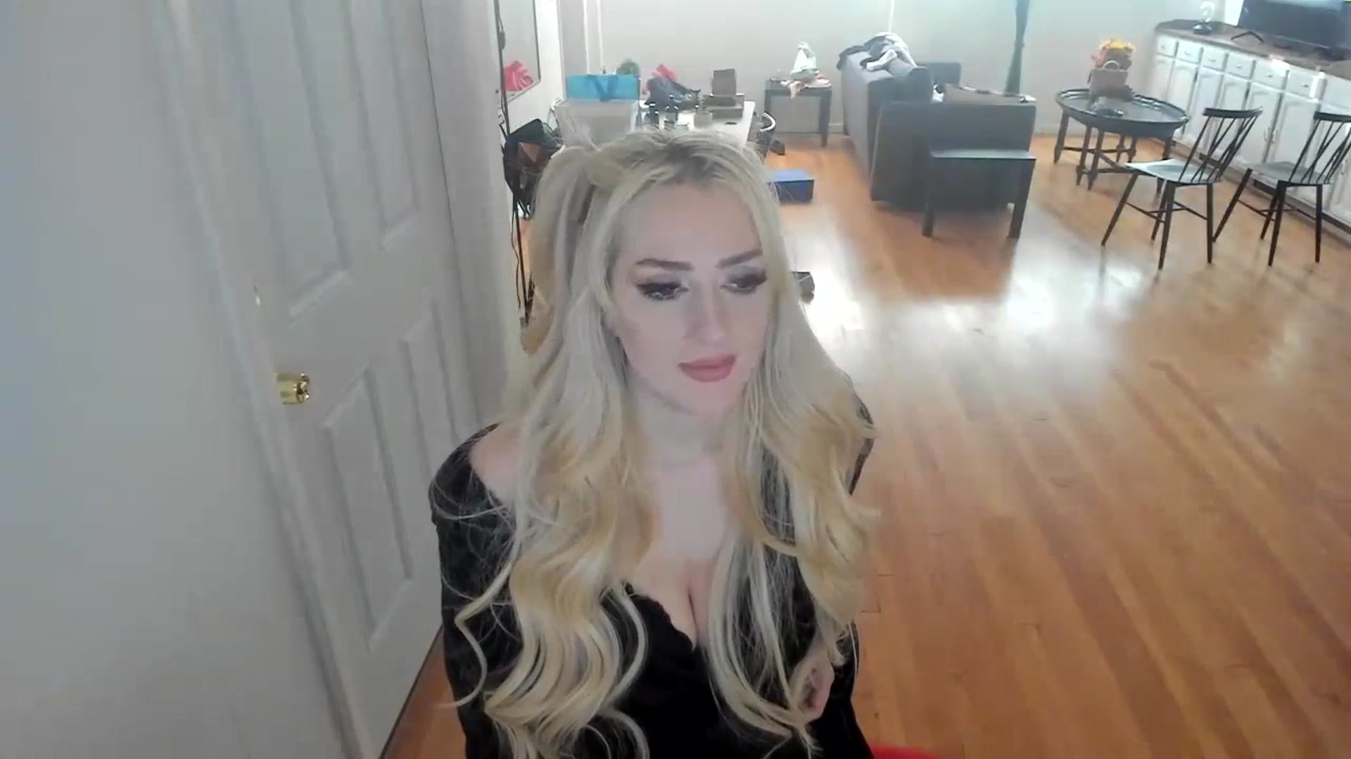 Gallery image thumbnail from Milk_Party's myfreecams stream on, 11/28/2023, 20:41 image 20 of 20