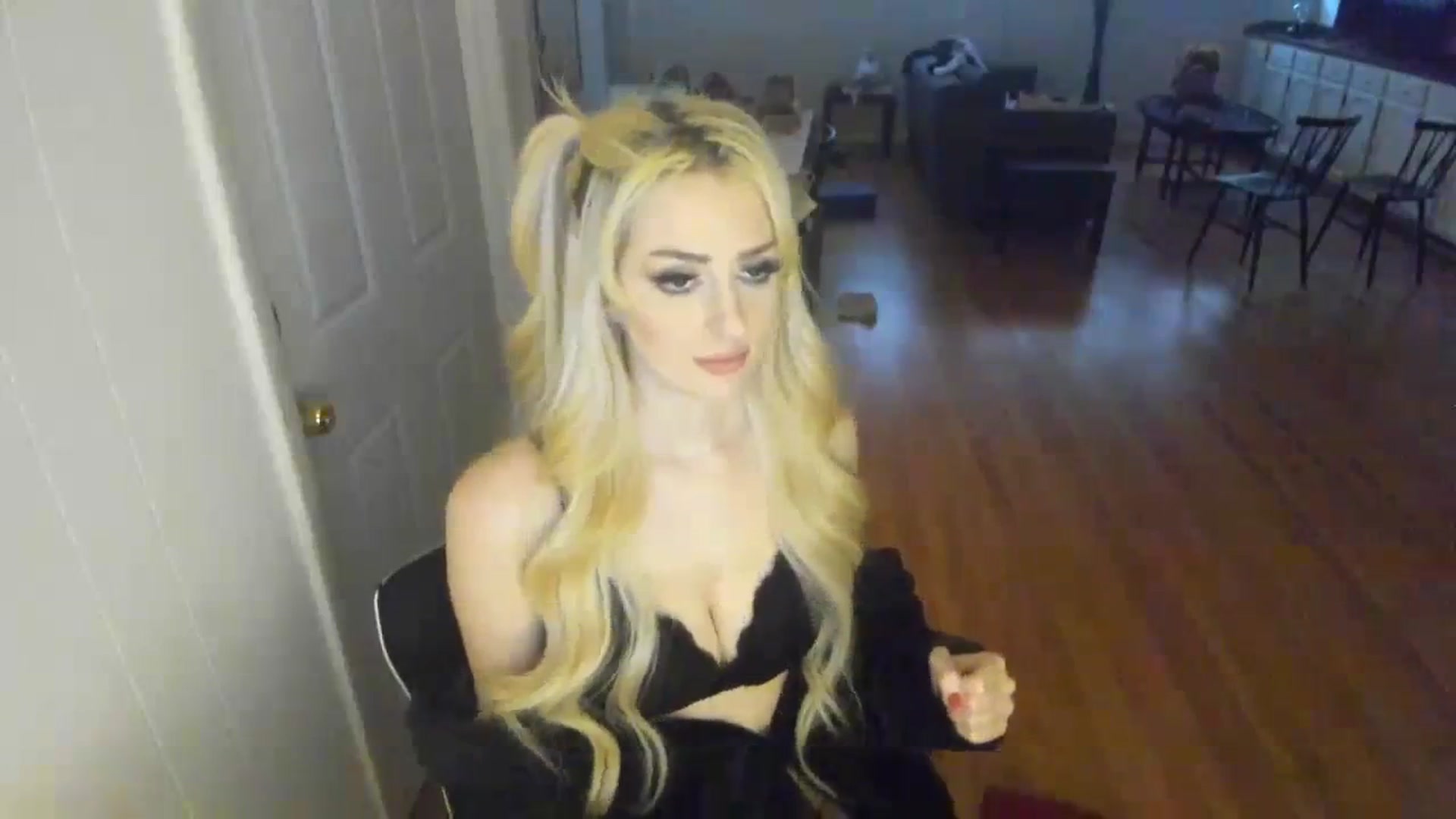 Gallery image thumbnail from Milk_Party's myfreecams stream on, 11/28/2023, 21:50 image 14 of 20