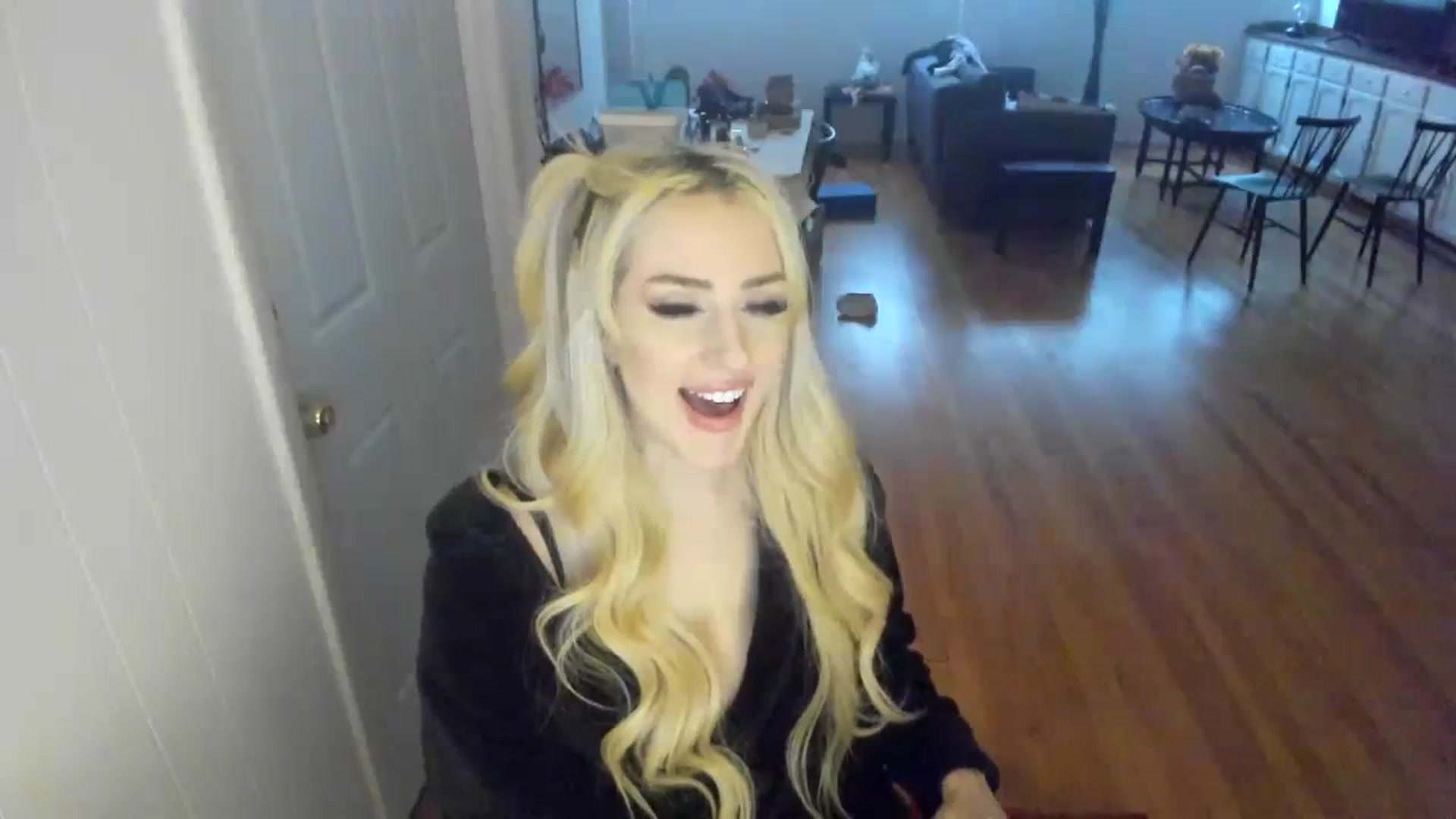 Gallery image thumbnail from Milk_Party's myfreecams stream on, 11/28/2023, 21:50 image 3 of 20