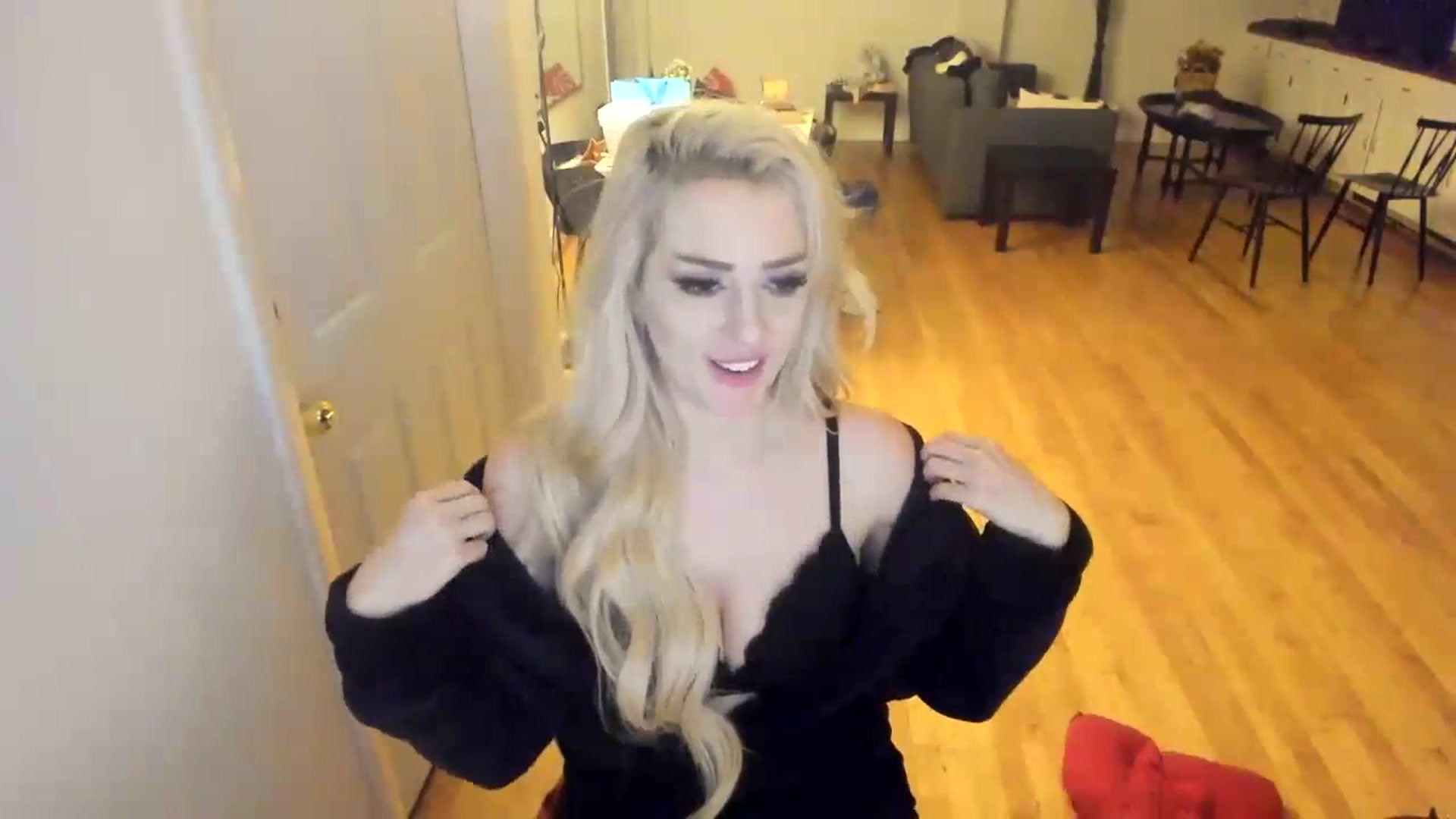 Gallery image thumbnail from Milk_Party's myfreecams stream on, 11/29/2023, 02:15 image 14 of 20