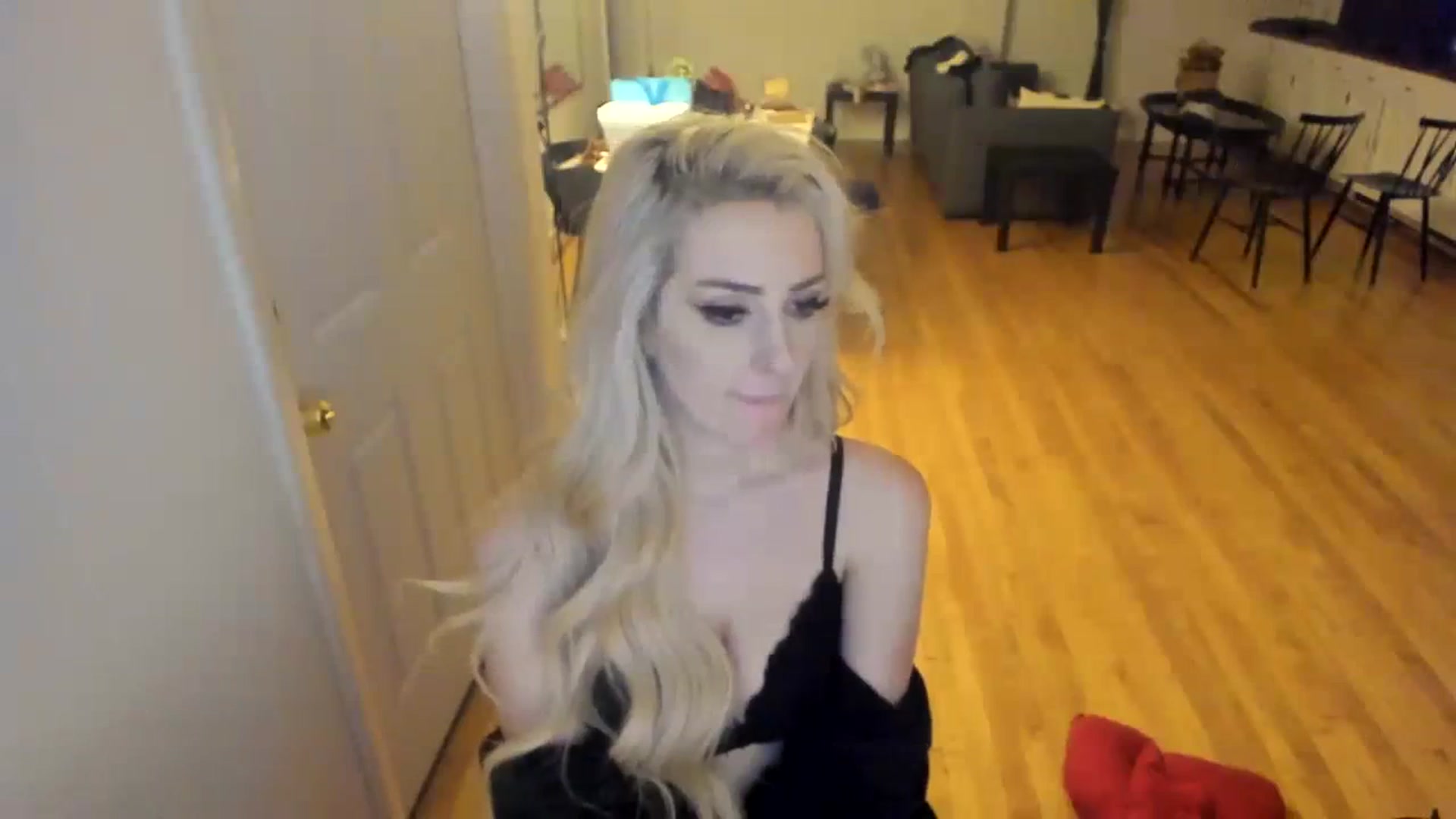 Gallery image thumbnail from Milk_Party's myfreecams stream on, 11/29/2023, 02:15 image 9 of 20