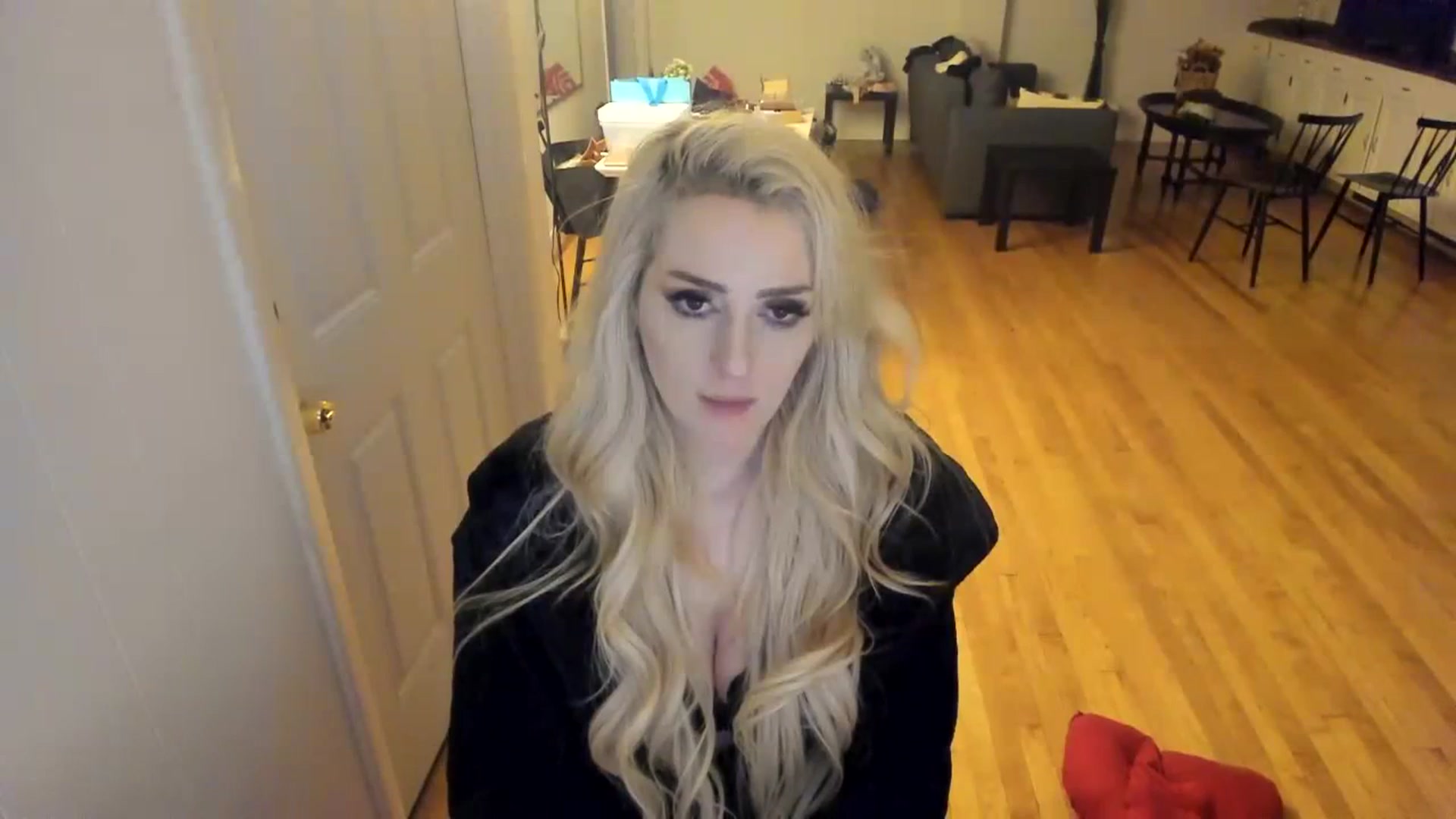 Gallery image thumbnail from Milk_Party's myfreecams stream on, 11/29/2023, 02:15 image 17 of 20