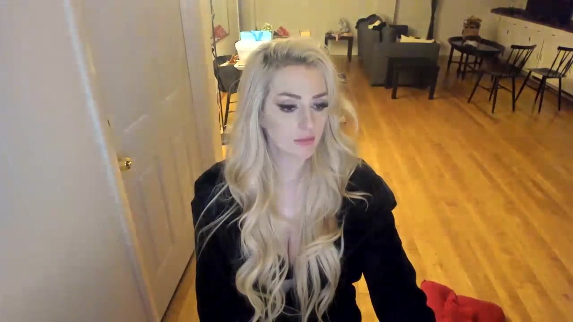 Gallery image thumbnail from Milk_Party's myfreecams stream on, 11/29/2023, 02:15 image 18 of 20