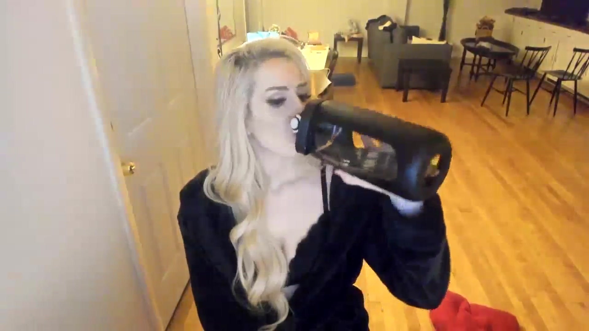 Gallery image thumbnail from Milk_Party's myfreecams stream on, 11/29/2023, 02:15 image 16 of 20