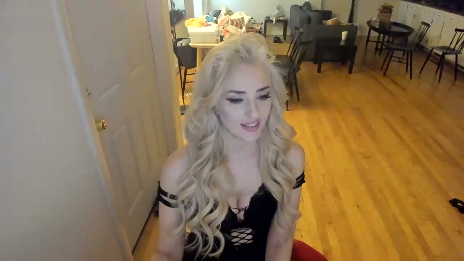 Gallery image thumbnail from Milk_Party's myfreecams stream on, 12/13/2023, 01:13 image 9 of 20