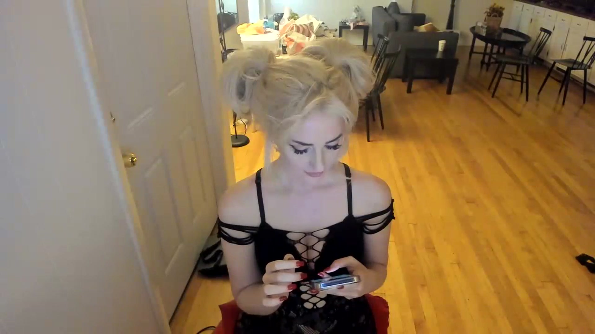 Gallery image thumbnail from Milk_Party's myfreecams stream on, 12/13/2023, 03:01 image 7 of 20