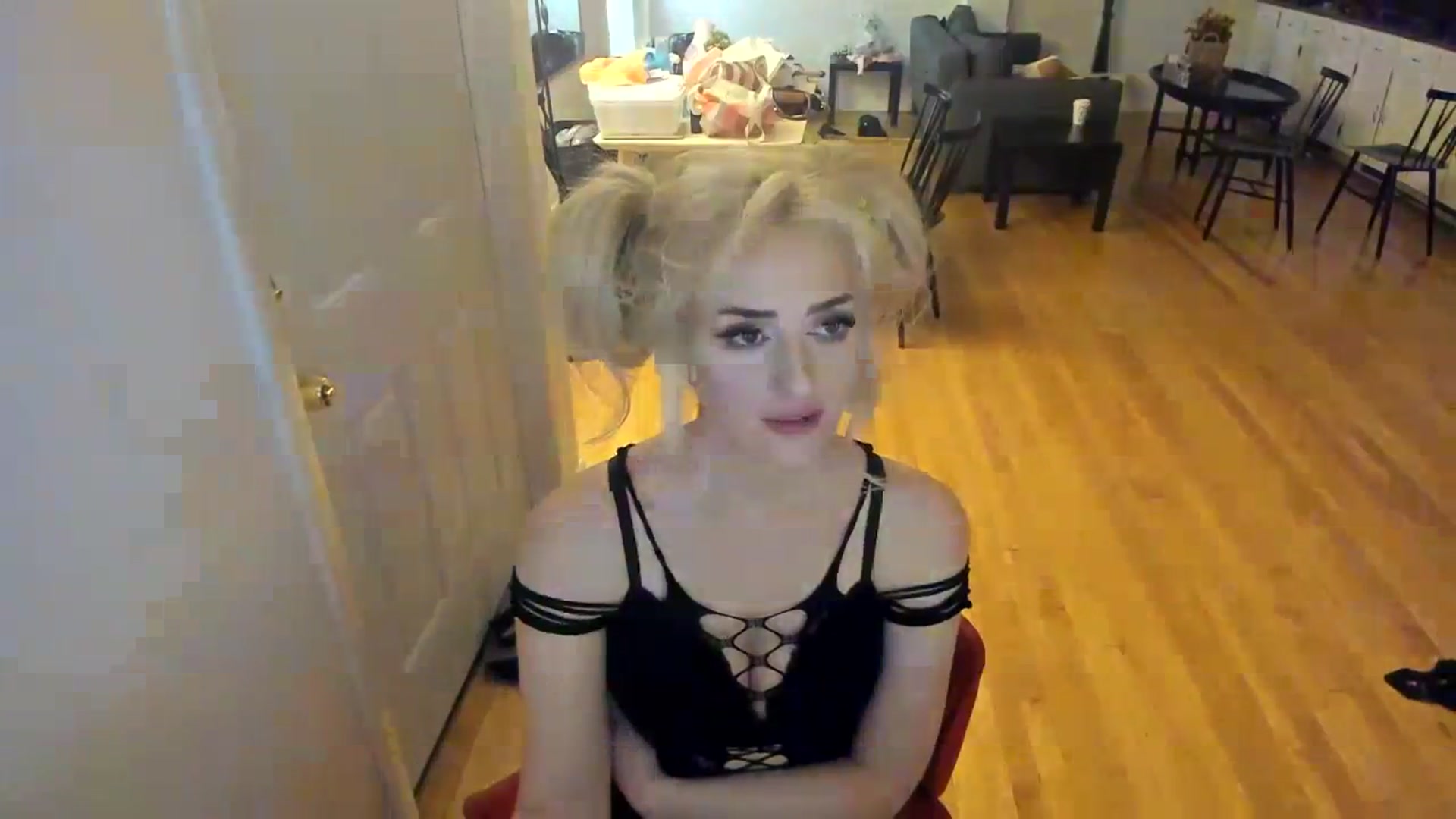 Gallery image thumbnail from Milk_Party's myfreecams stream on, 12/13/2023, 06:59 image 7 of 20
