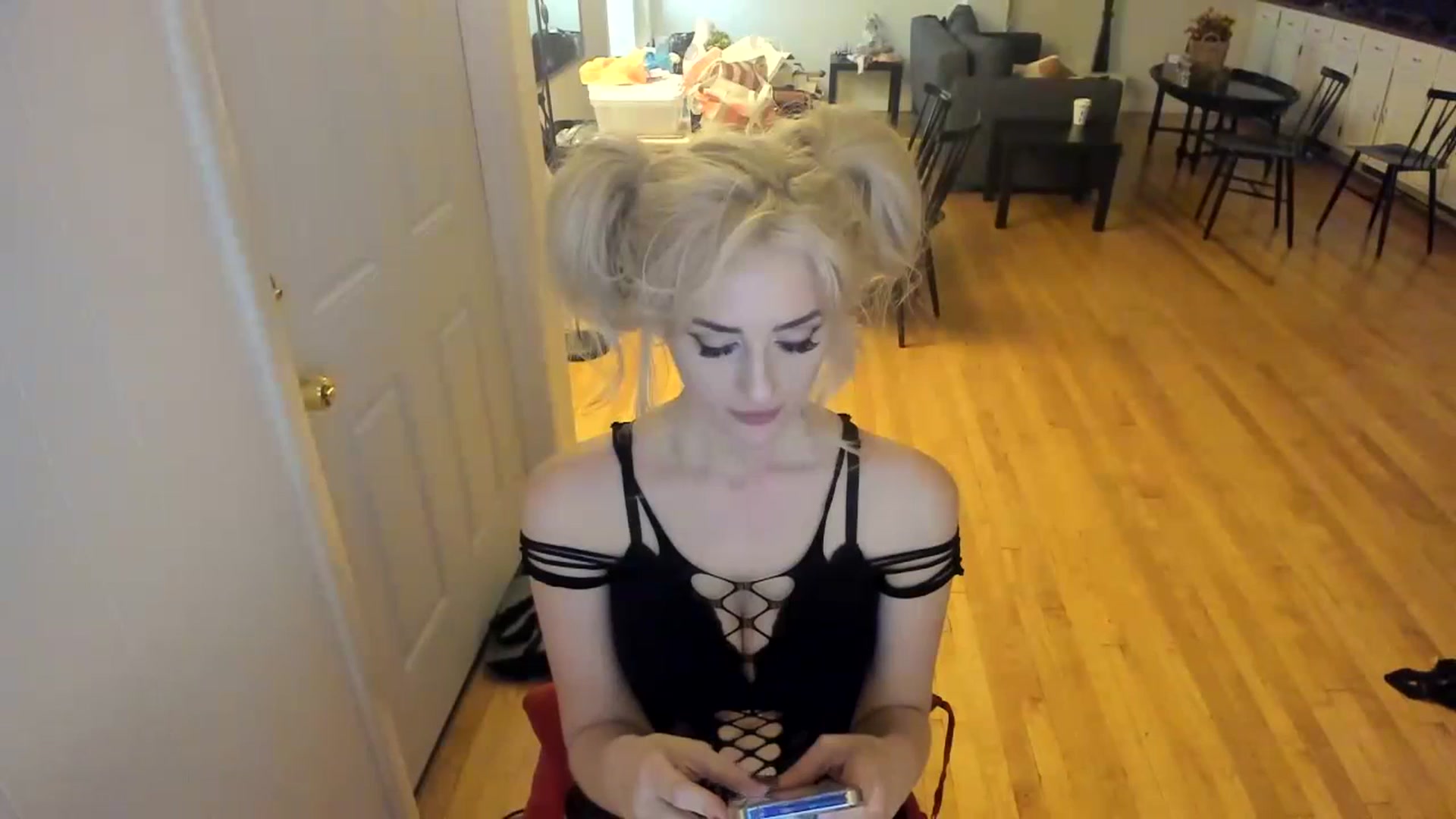 Gallery image thumbnail from Milk_Party's myfreecams stream on, 12/13/2023, 07:39 image 17 of 20