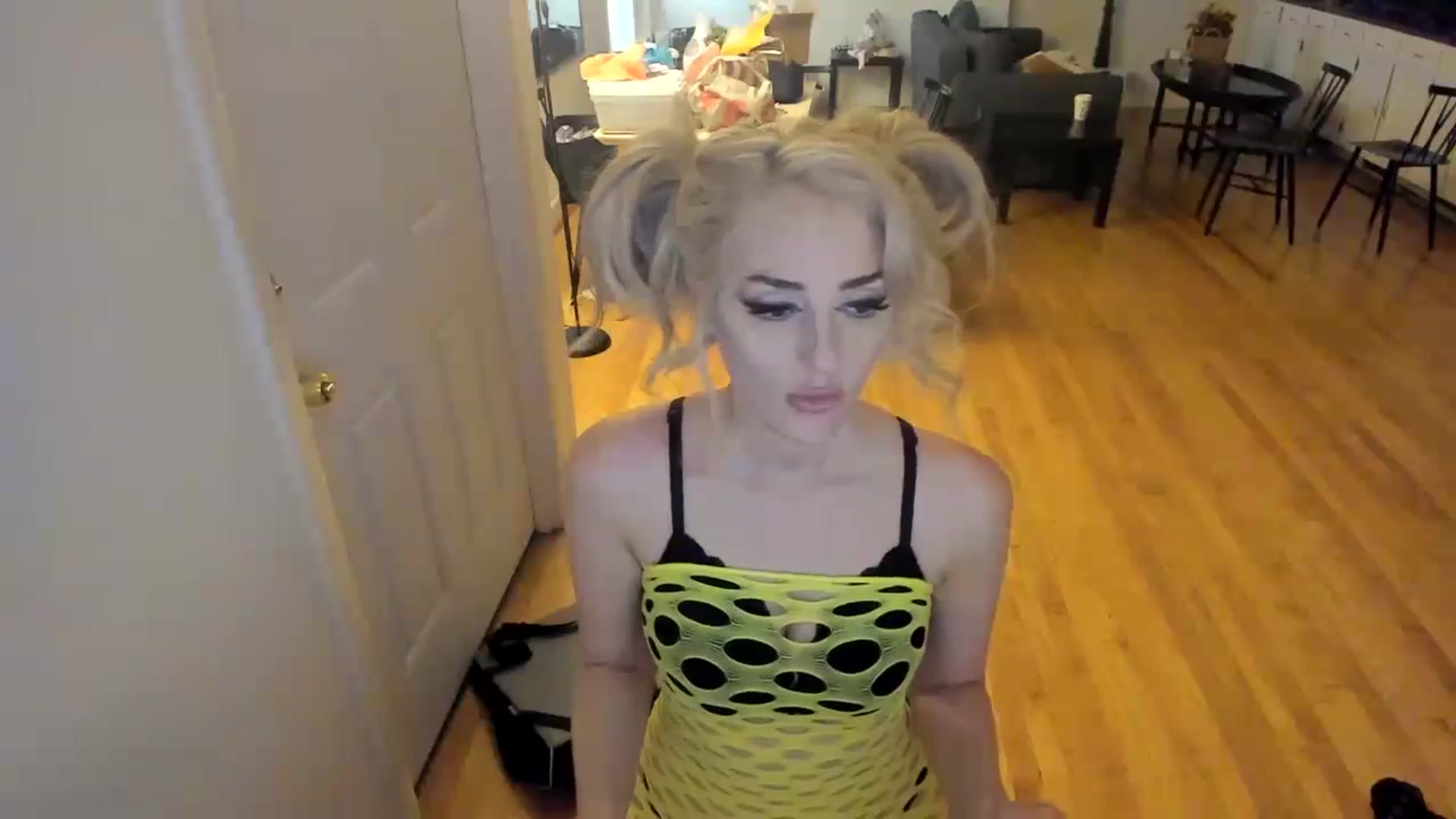 Gallery image thumbnail from Milk_Party's myfreecams stream on, 12/14/2023, 01:31 image 1 of 20