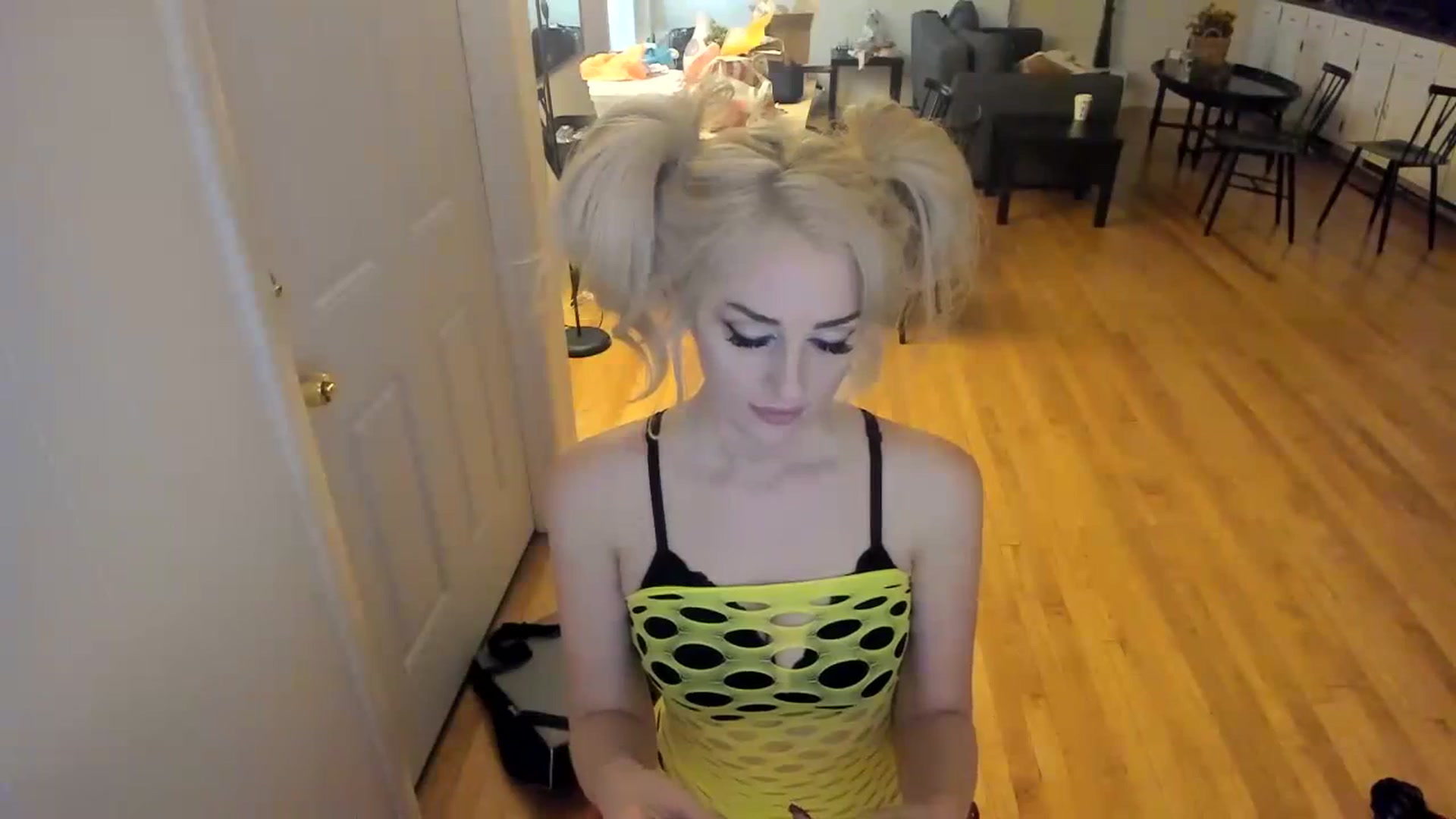 Gallery image thumbnail from Milk_Party's myfreecams stream on, 12/14/2023, 01:31 image 18 of 20