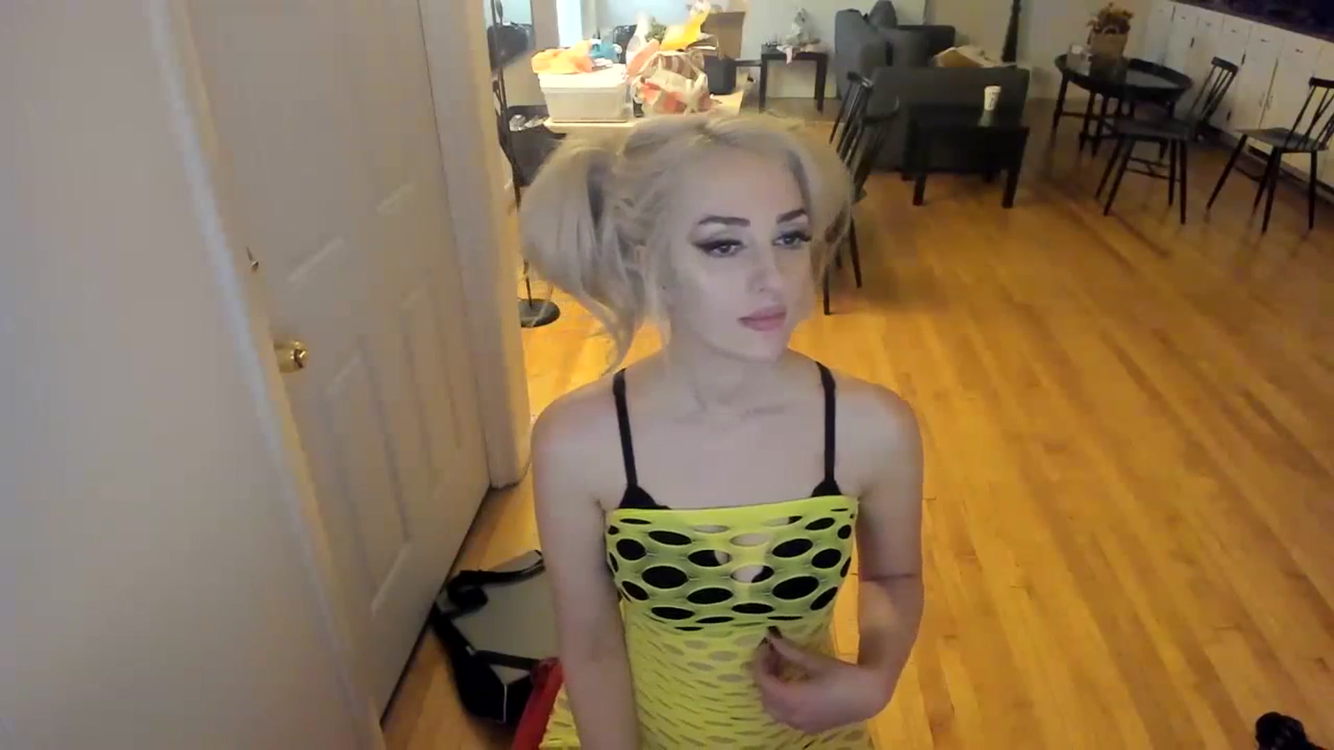 Gallery image thumbnail from Milk_Party's myfreecams stream on, 12/14/2023, 01:31 image 8 of 20
