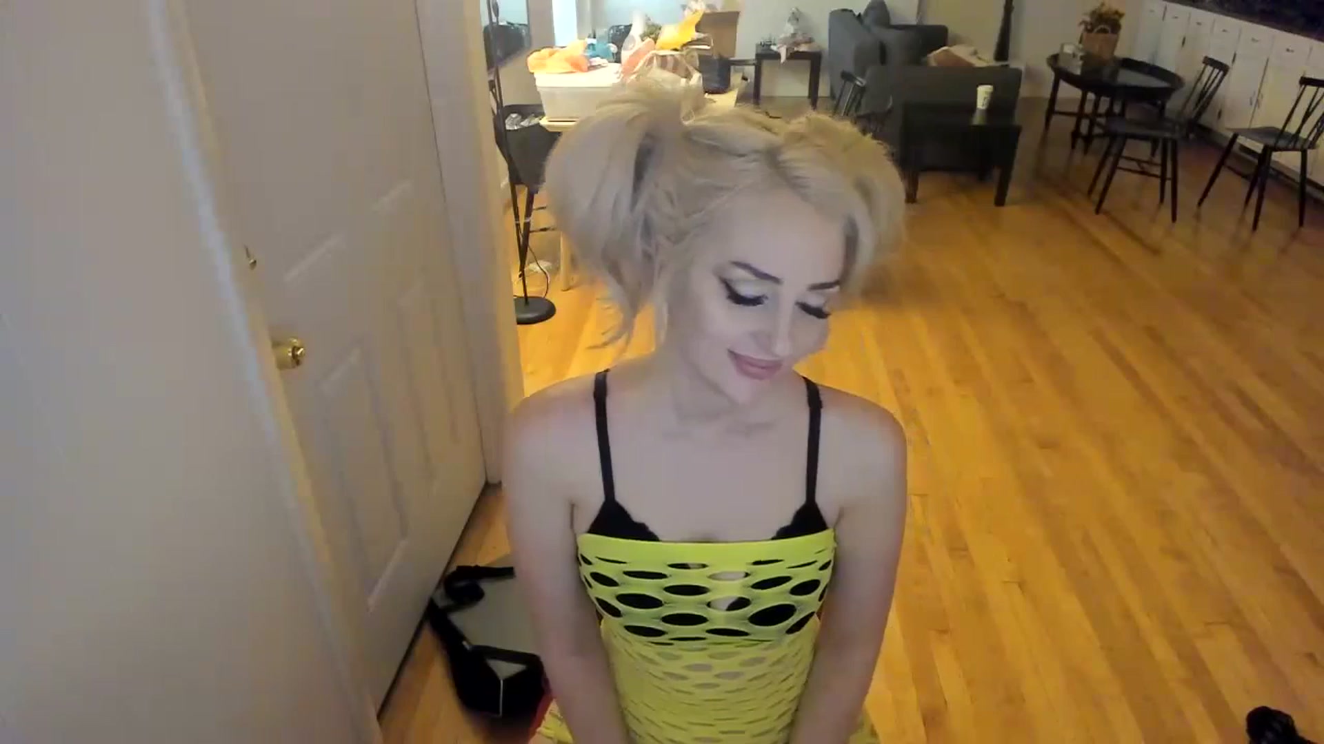 Gallery image thumbnail from Milk_Party's myfreecams stream on, 12/14/2023, 01:31 image 5 of 20