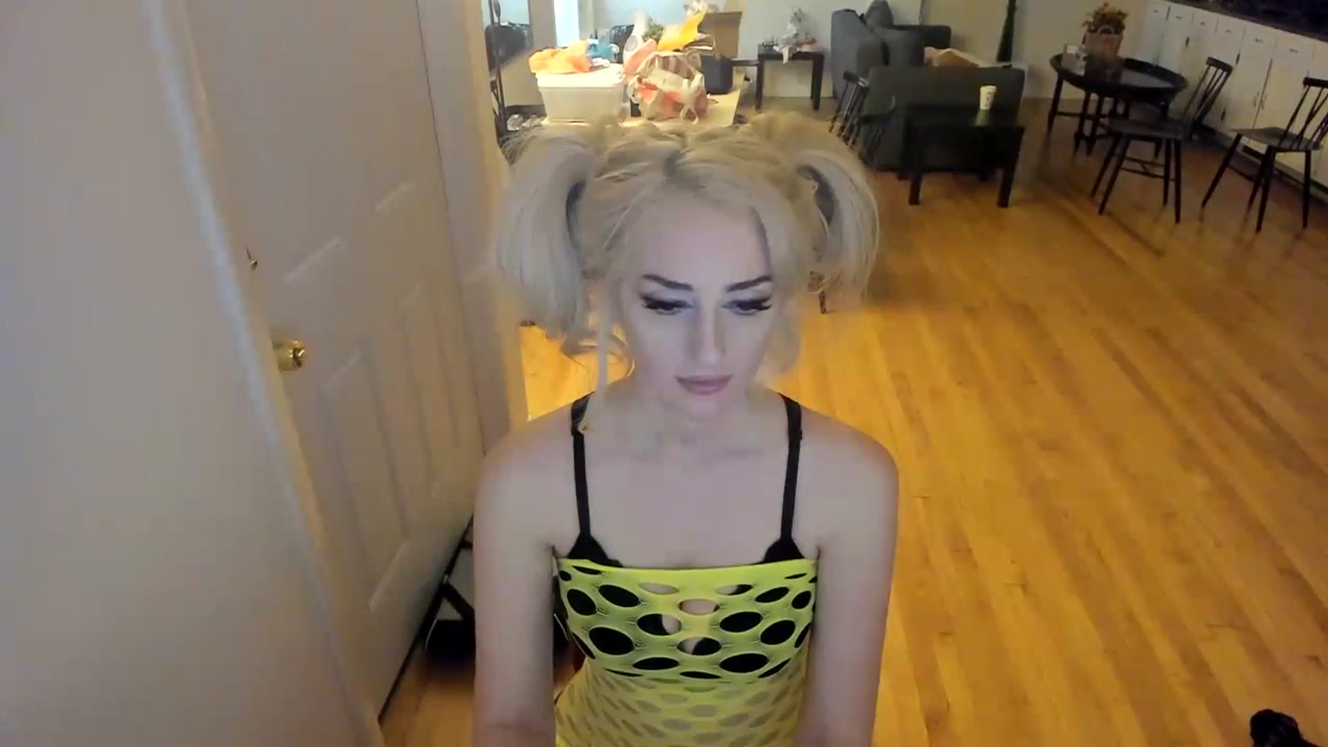 Gallery image thumbnail from Milk_Party's myfreecams stream on, 12/14/2023, 02:54 image 15 of 20