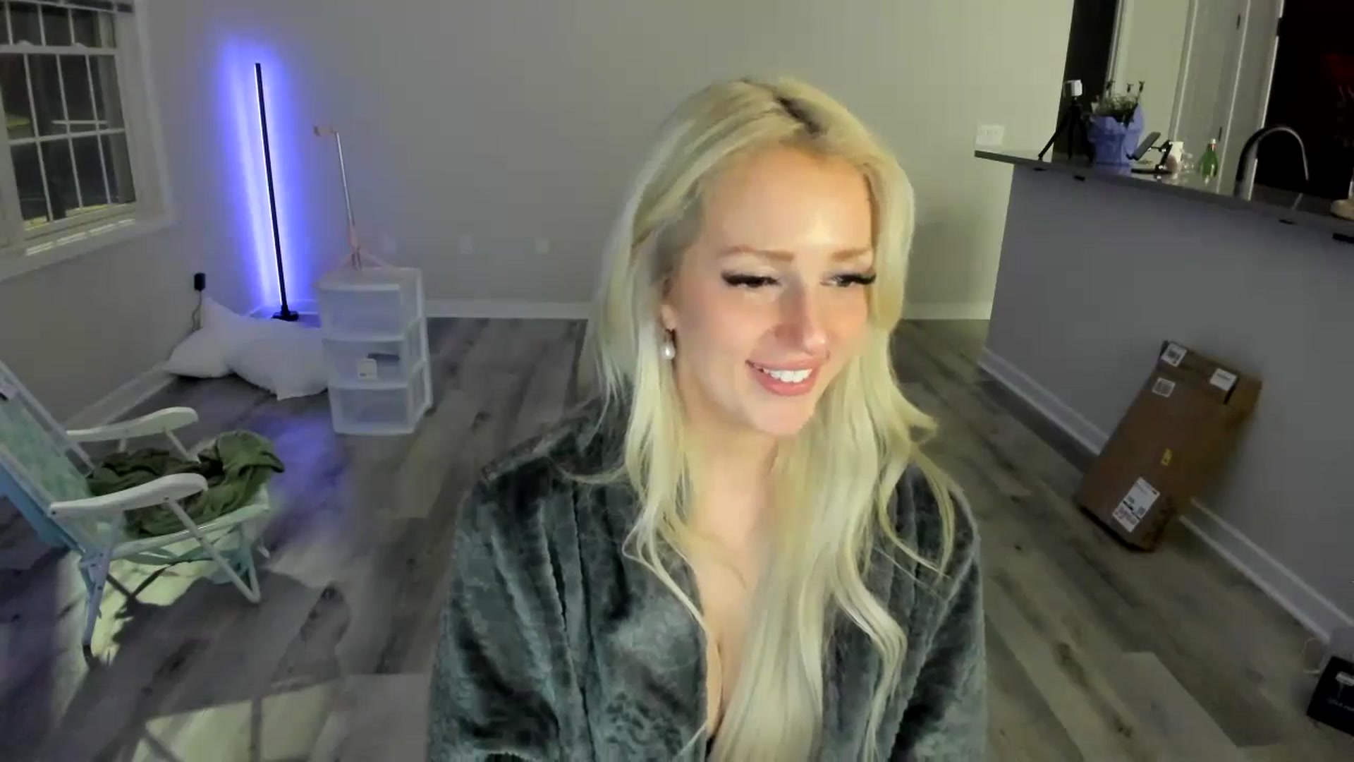 Gallery image thumbnail from Milk_Party's myfreecams stream on, 04/18/2024, 03:48 image 20 of 20