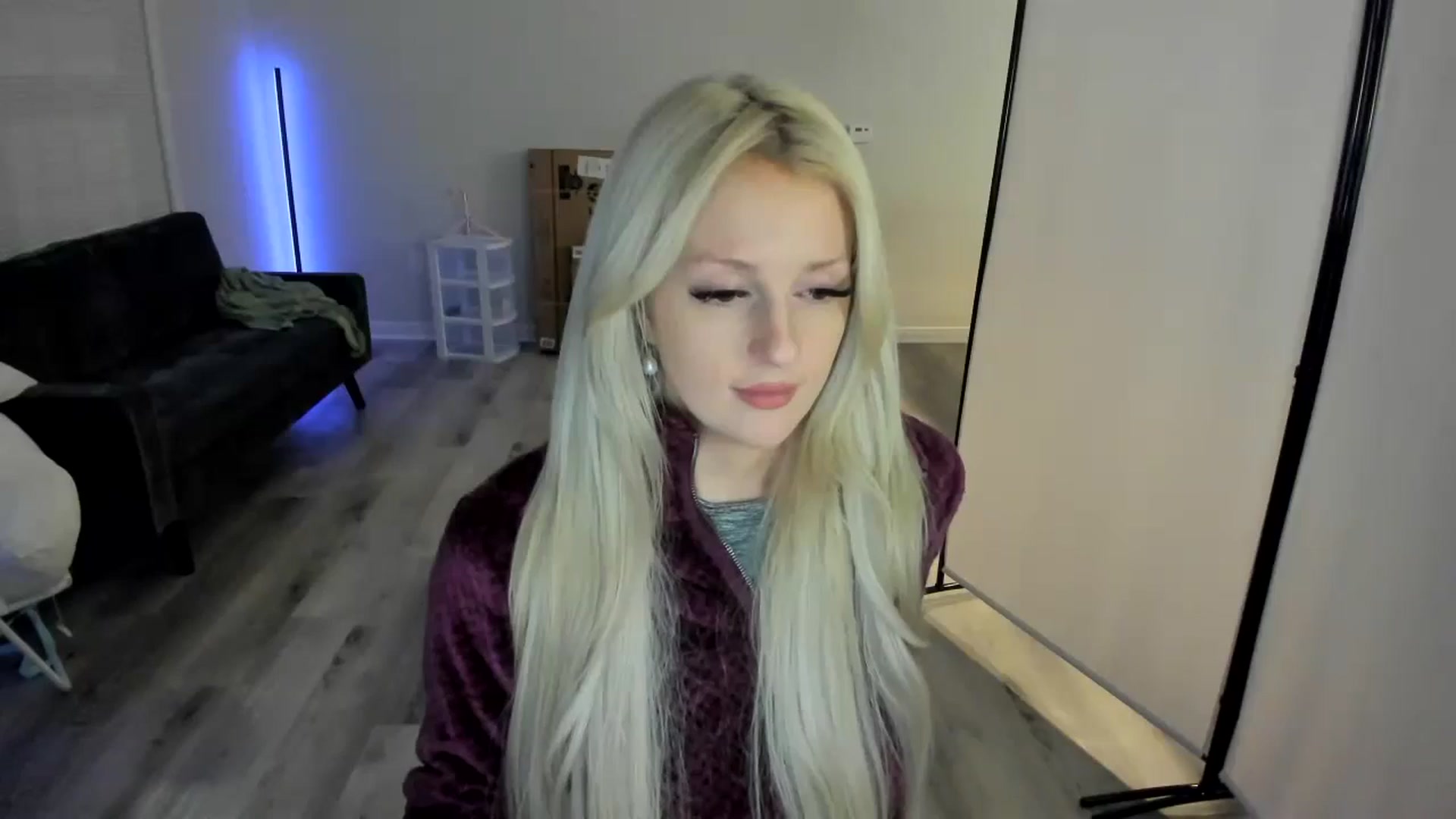 Gallery image thumbnail from Milk_Party's myfreecams stream on, 04/19/2024, 04:46 image 10 of 20