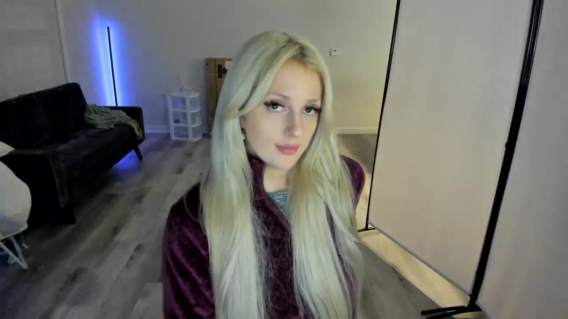 Gallery image thumbnail from Milk_Party's myfreecams stream on, 04/19/2024, 04:46 image 14 of 20