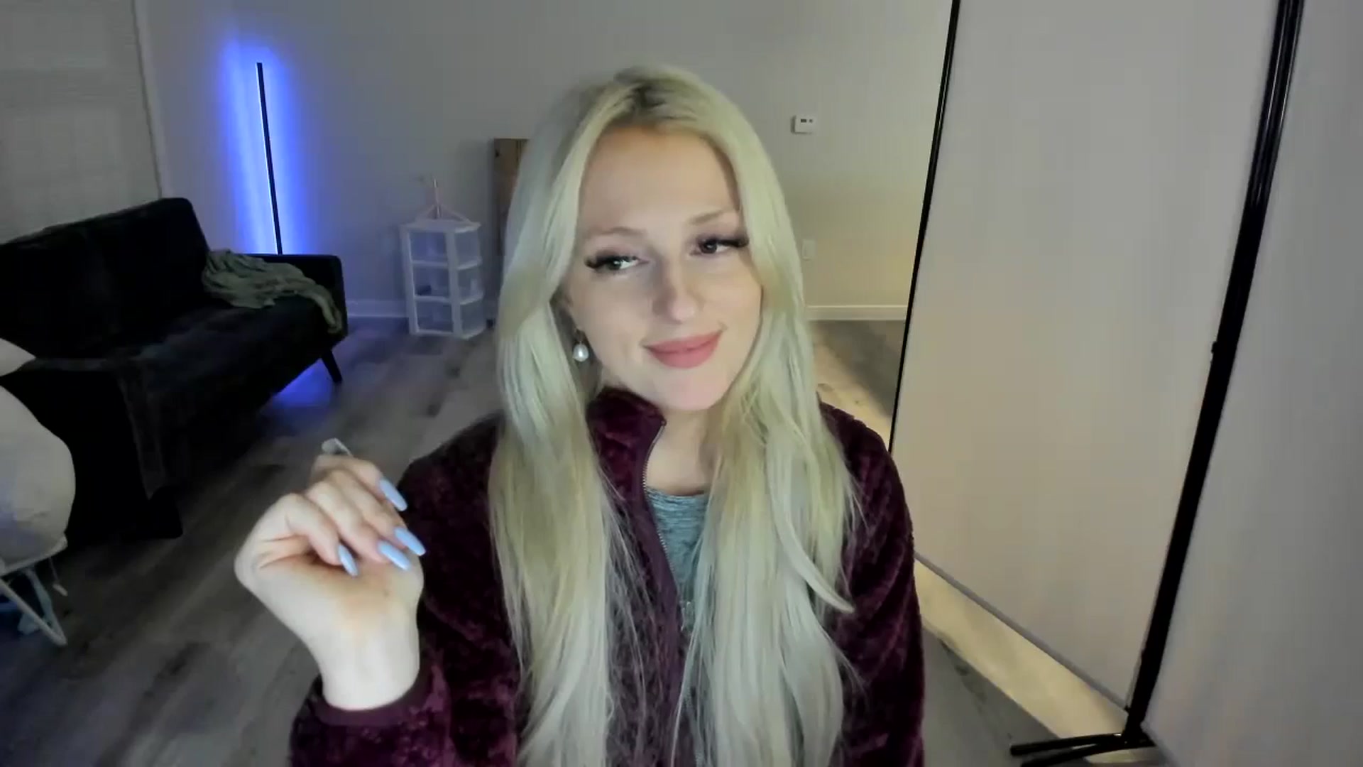 Gallery image thumbnail from Milk_Party's myfreecams stream on, 04/19/2024, 04:46 image 2 of 20