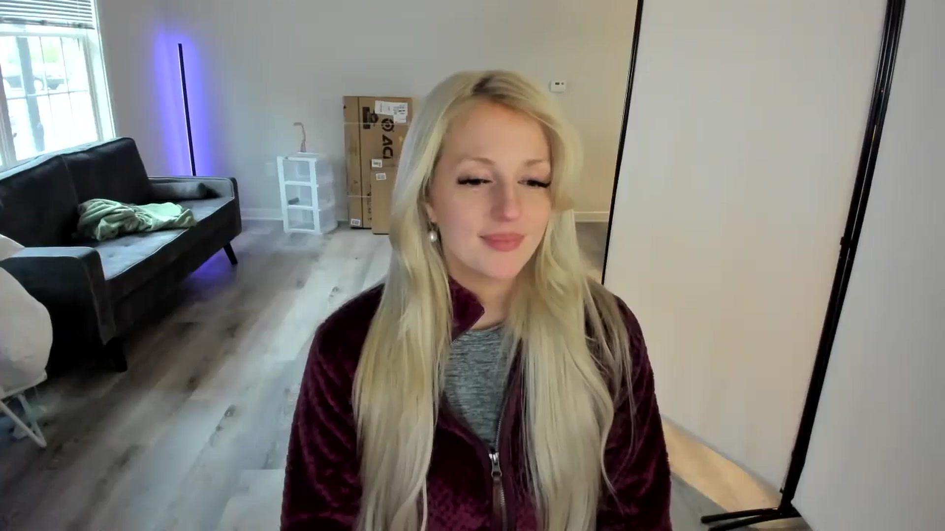 Gallery image thumbnail from Milk_Party's myfreecams stream on, 04/19/2024, 22:38 image 18 of 20