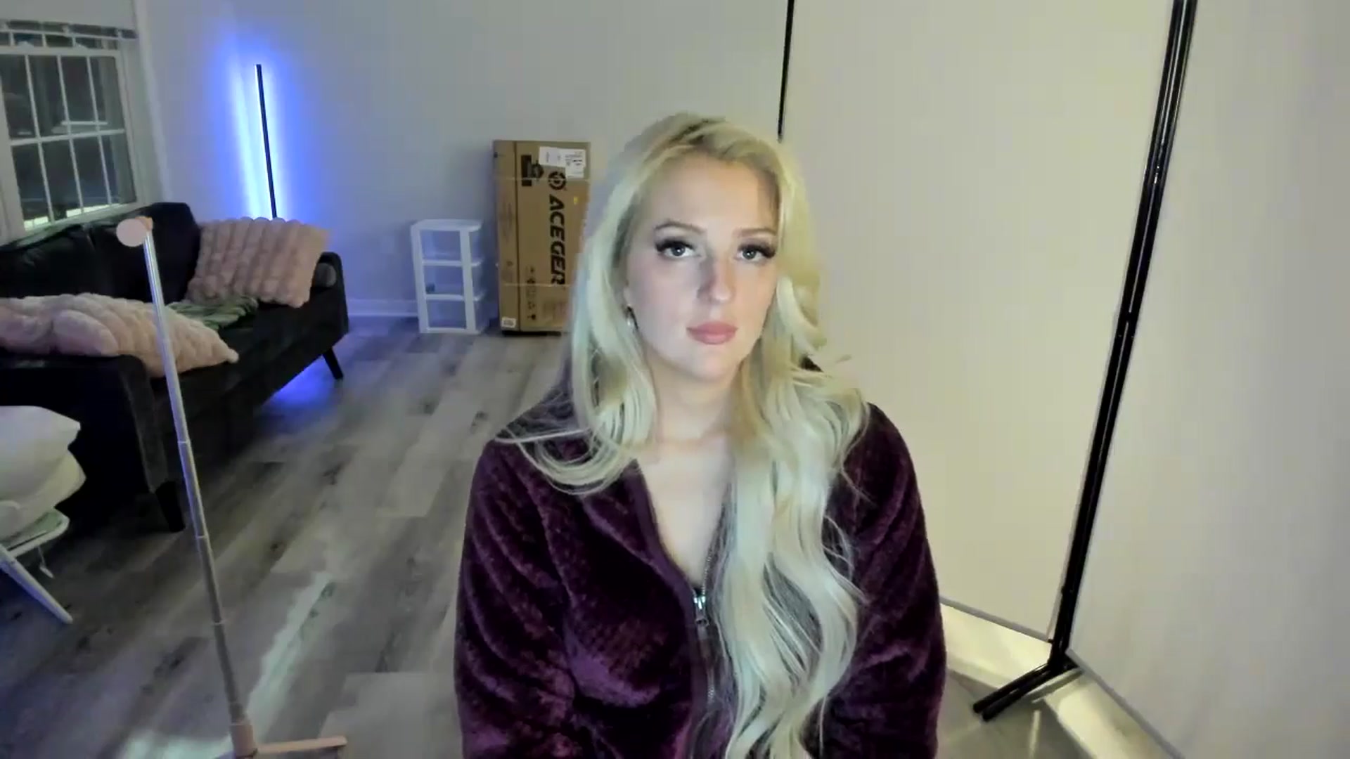 Gallery image thumbnail from Milk_Party's myfreecams stream on, 04/28/2024, 03:54 image 11 of 20