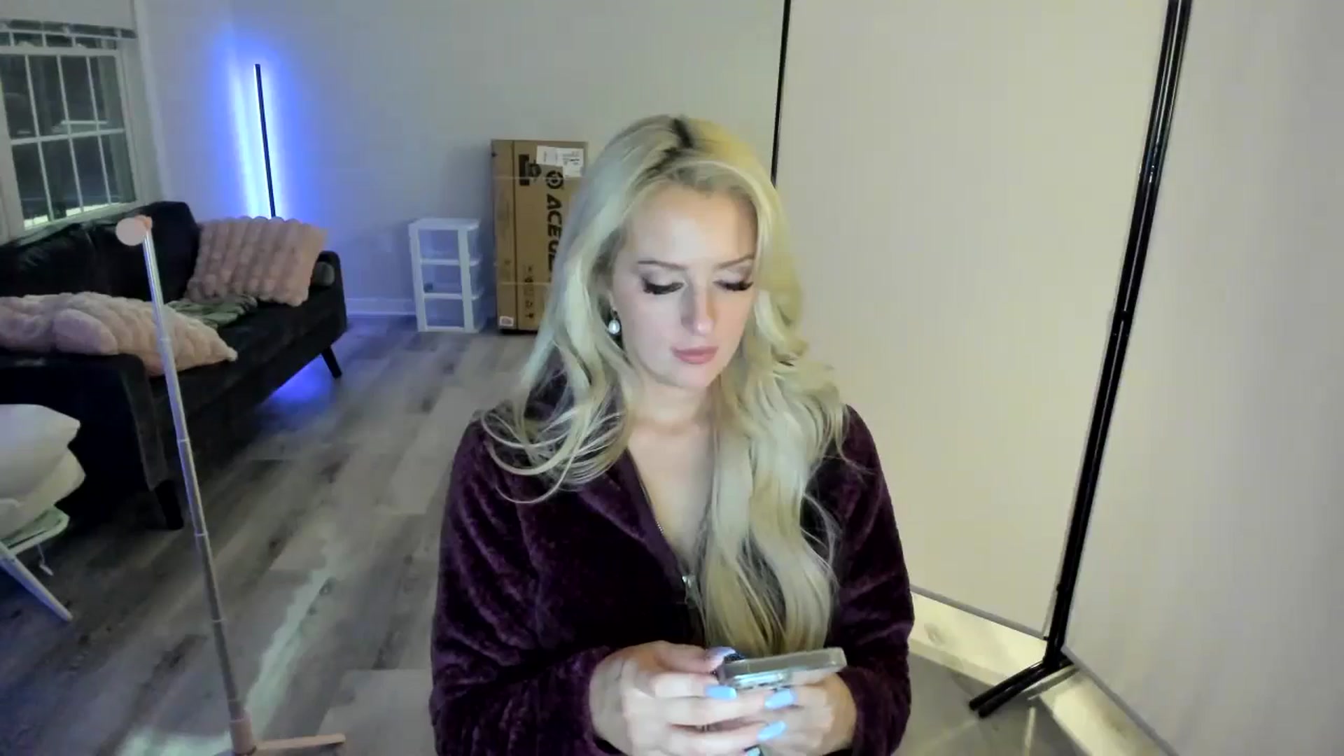 Gallery image thumbnail from Milk_Party's myfreecams stream on, 04/28/2024, 03:54 image 17 of 20