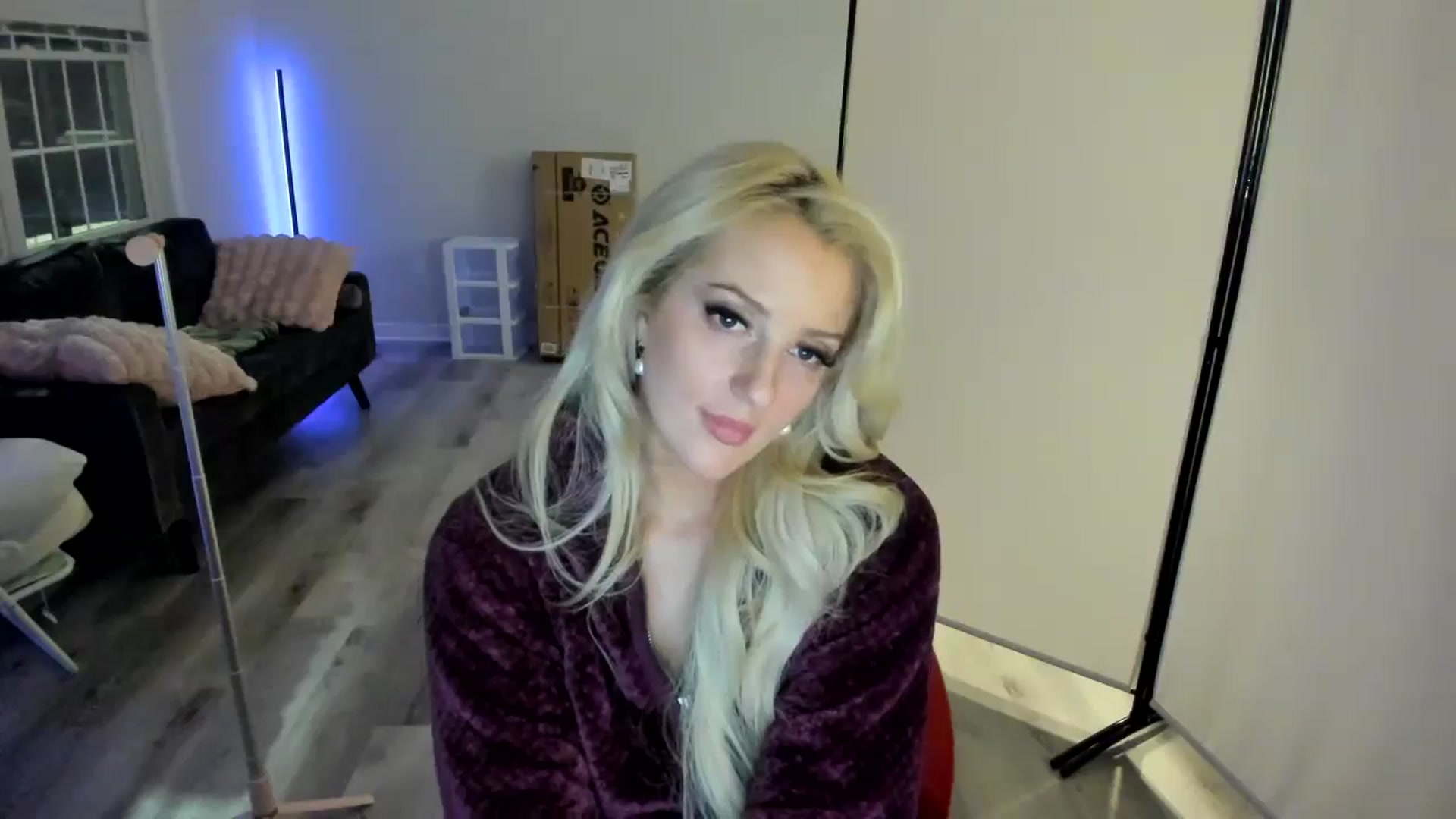 Gallery image thumbnail from Milk_Party's myfreecams stream on, 04/28/2024, 03:54 image 19 of 20