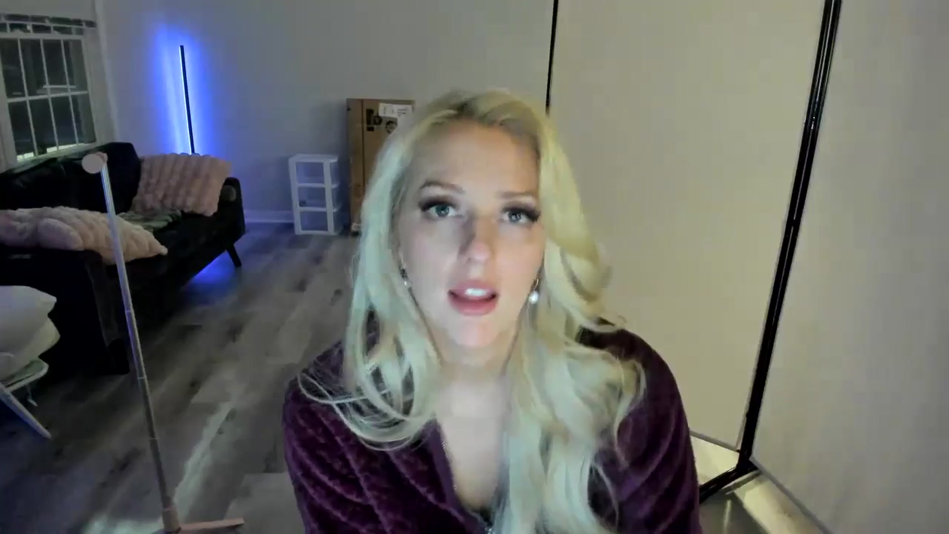 Gallery image thumbnail from Milk_Party's myfreecams stream on, 04/28/2024, 03:54 image 13 of 20