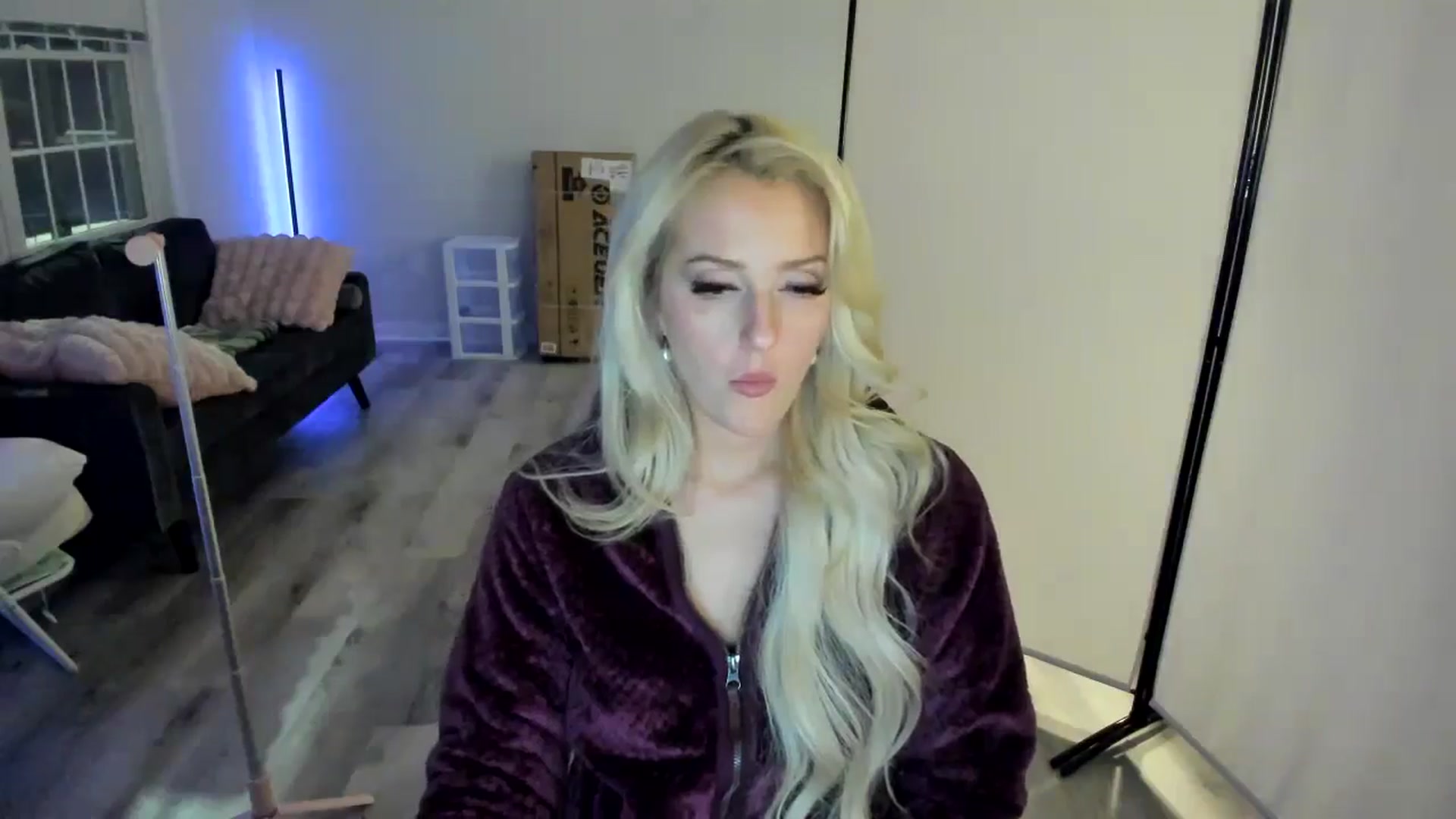 Gallery image thumbnail from Milk_Party's myfreecams stream on, 04/28/2024, 03:54 image 10 of 20