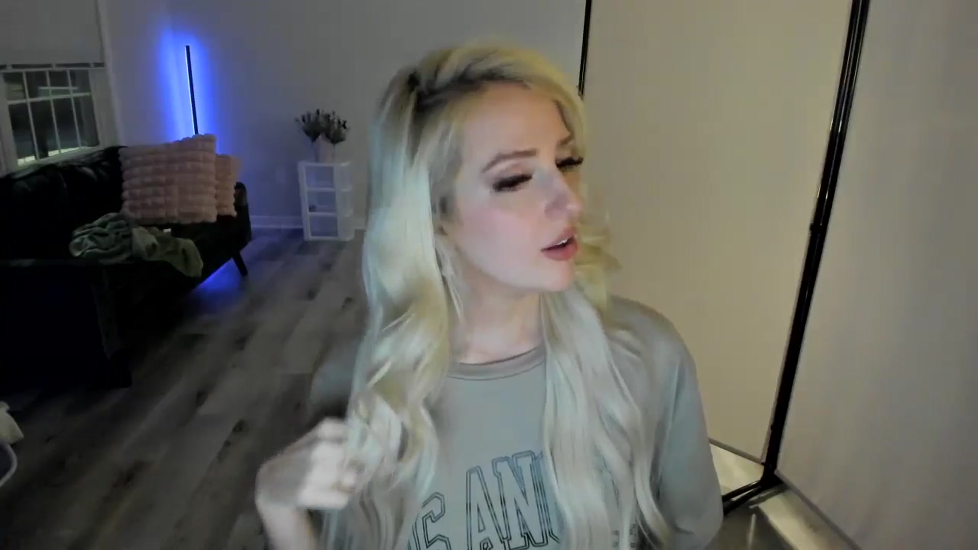 Gallery image thumbnail from Milk_Party's myfreecams stream on, 05/03/2024, 03:07 image 19 of 20