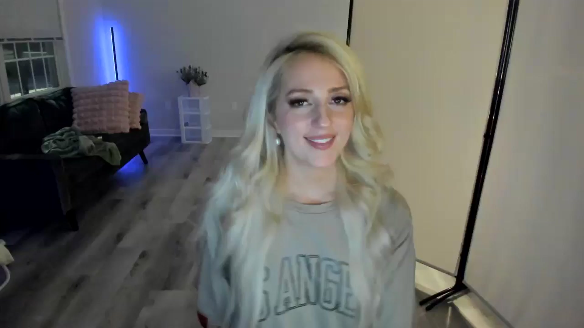 Gallery image thumbnail from Milk_Party's myfreecams stream on, 05/03/2024, 04:18 image 20 of 20