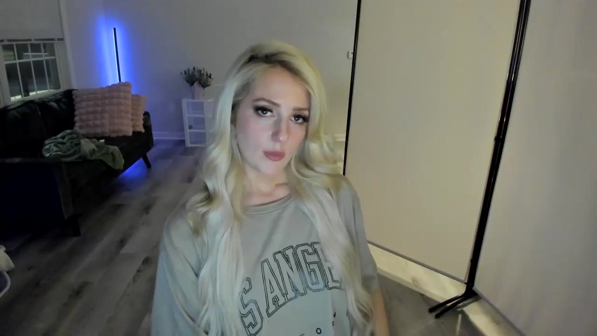 Gallery image thumbnail from Milk_Party's myfreecams stream on, 05/03/2024, 04:18 image 7 of 20