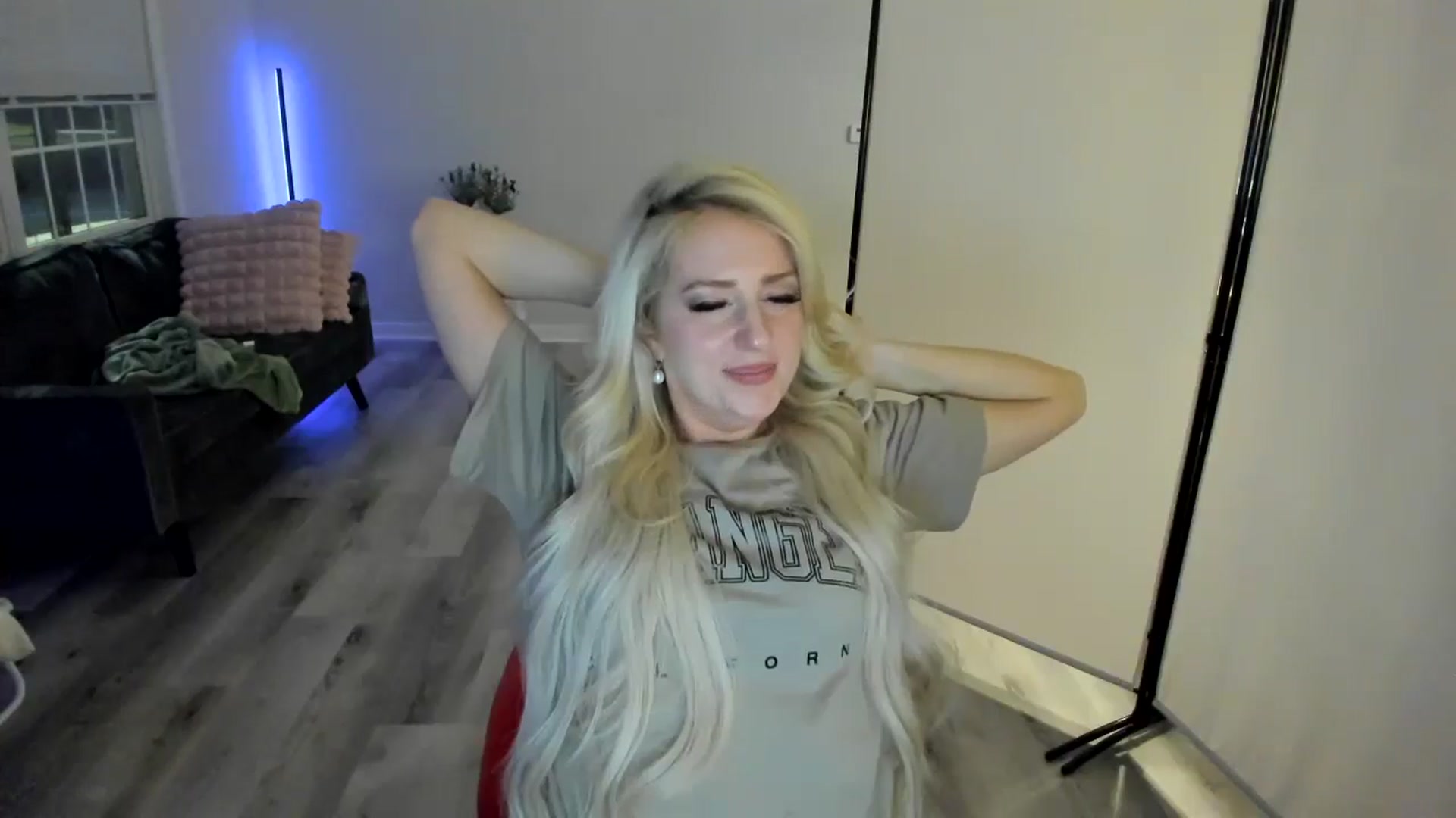 Gallery image thumbnail from Milk_Party's myfreecams stream on, 05/03/2024, 05:08 image 4 of 20