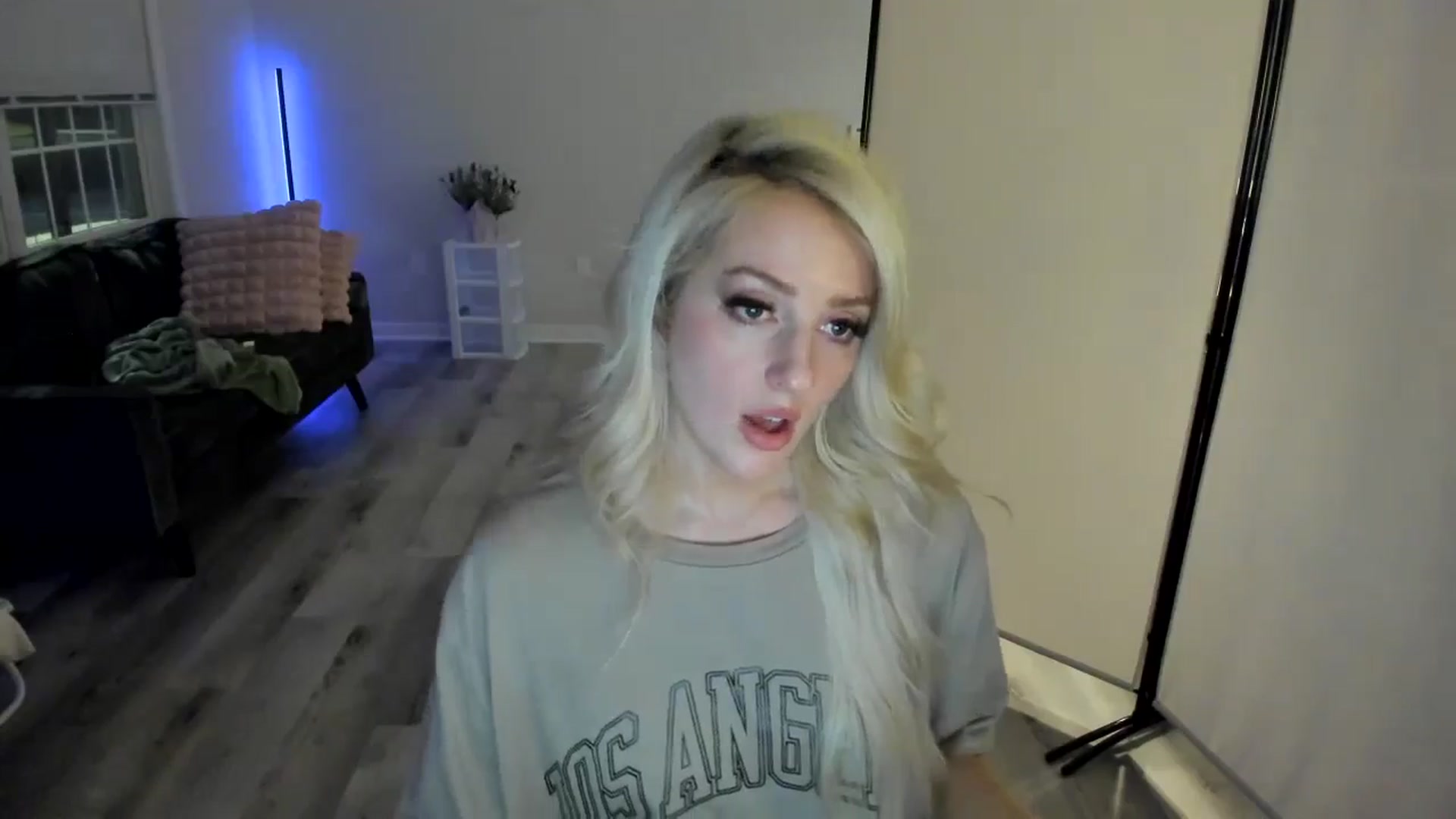 Gallery image thumbnail from Milk_Party's myfreecams stream on, 05/03/2024, 05:55 image 20 of 20