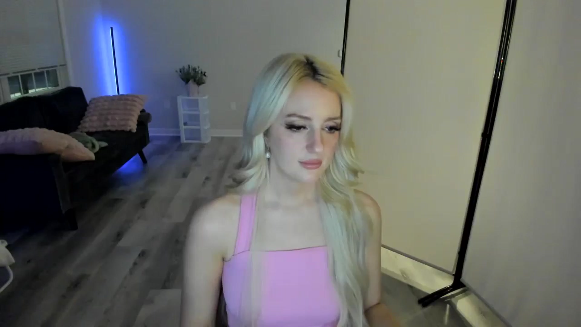 Gallery image thumbnail from Milk_Party's myfreecams stream on, 05/04/2024, 04:53 image 2 of 20