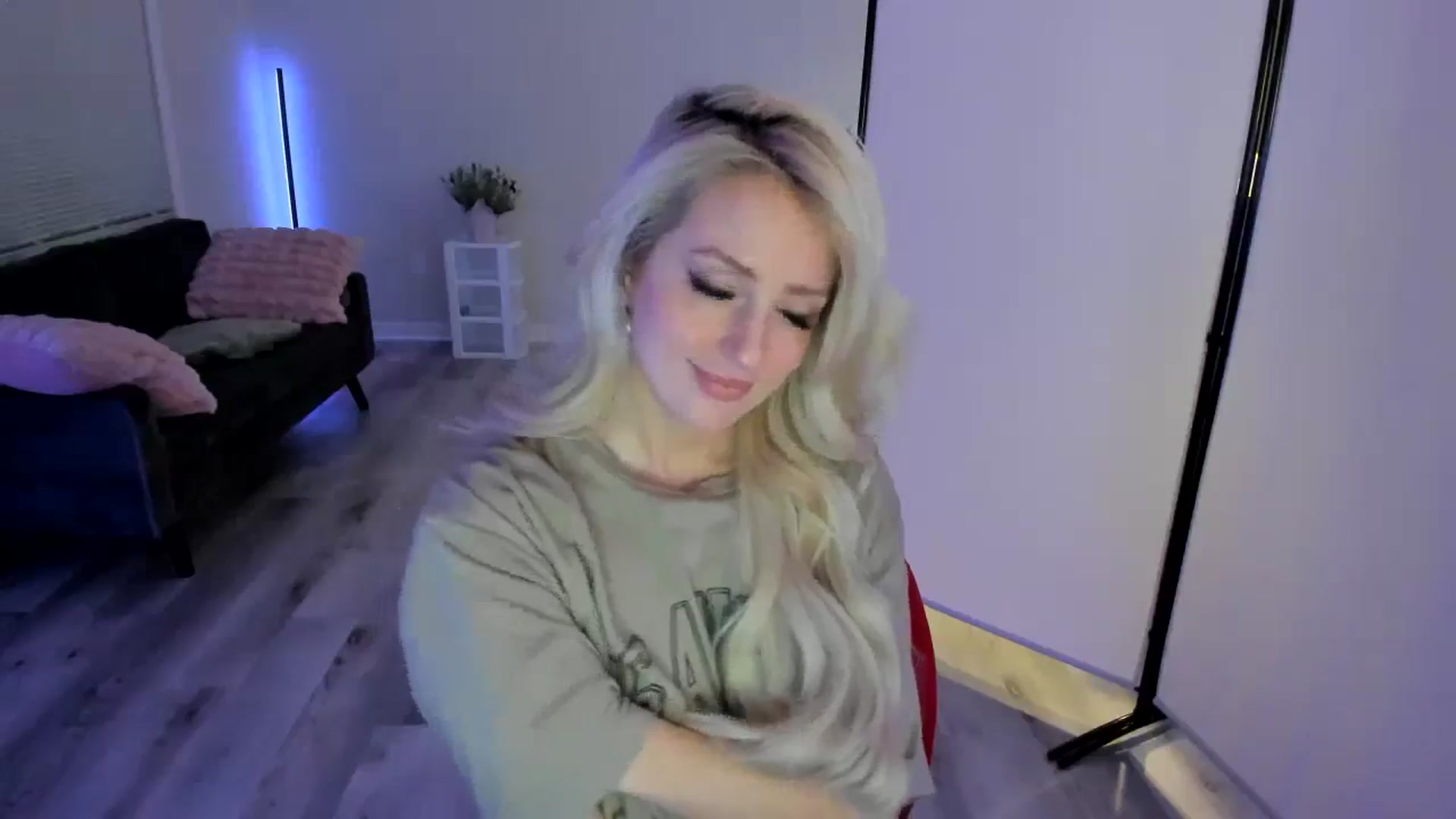 Gallery image thumbnail from Milk_Party's myfreecams stream on, 05/05/2024, 06:21 image 20 of 20