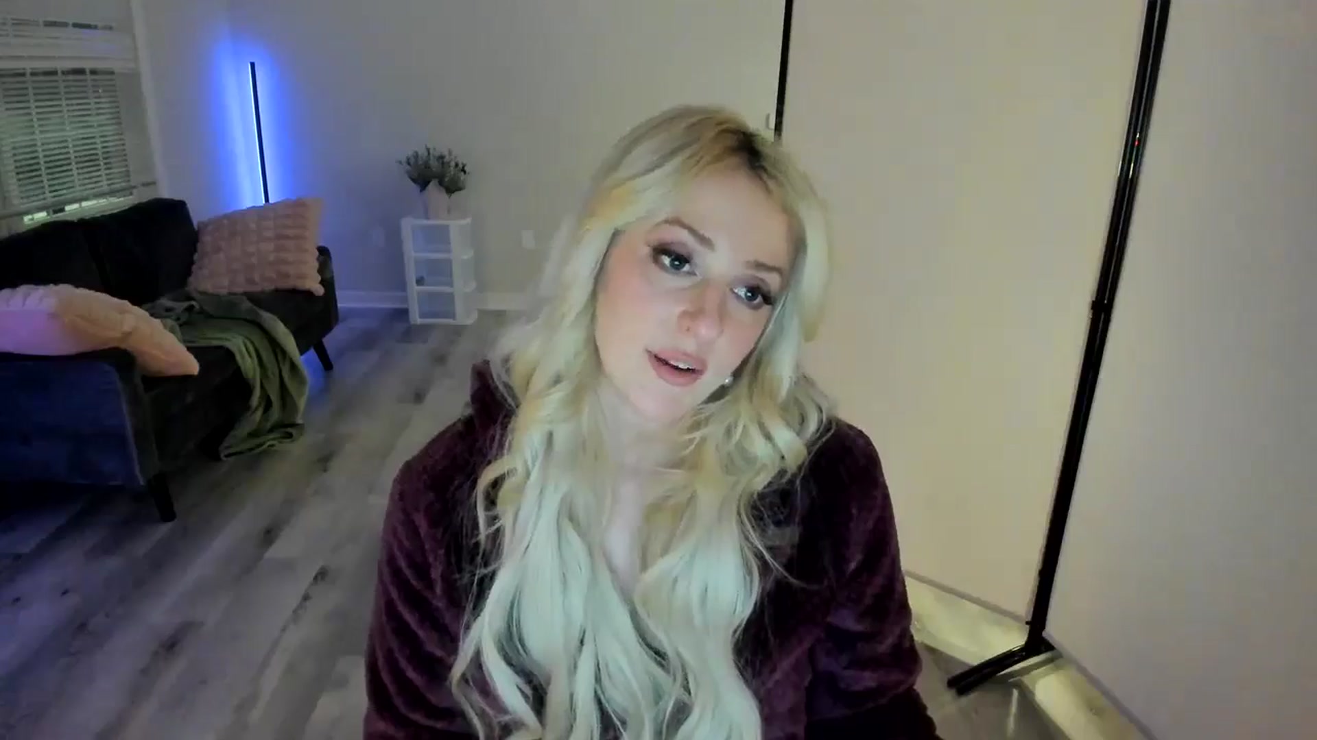 Gallery image thumbnail from Milk_Party's myfreecams stream on, 05/07/2024, 01:03 image 11 of 20