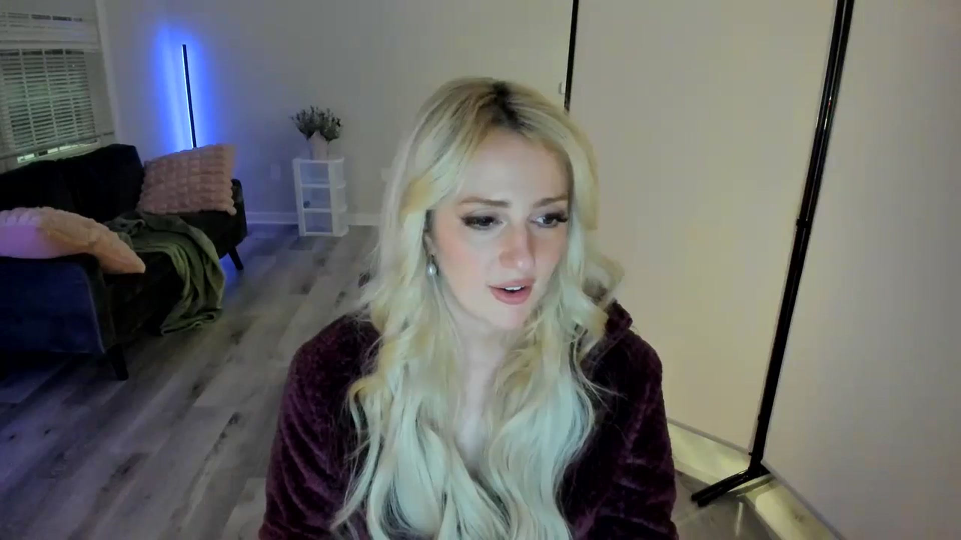 Gallery image thumbnail from Milk_Party's myfreecams stream on, 05/07/2024, 01:03 image 17 of 20