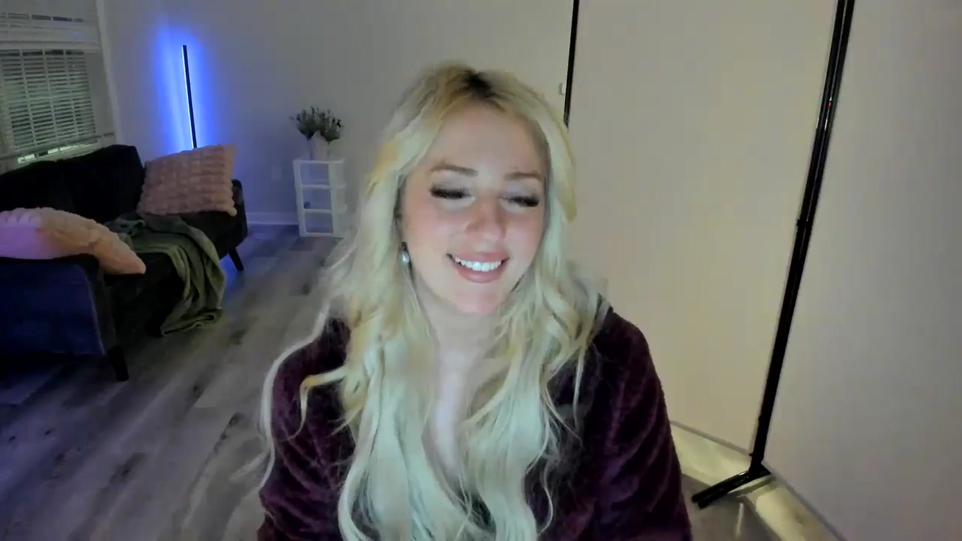 Gallery image thumbnail from Milk_Party's myfreecams stream on, 05/07/2024, 01:03 image 2 of 20