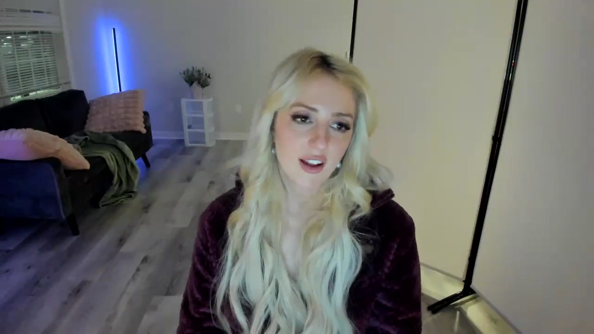 Gallery image thumbnail from Milk_Party's myfreecams stream on, 05/07/2024, 03:41 image 5 of 20