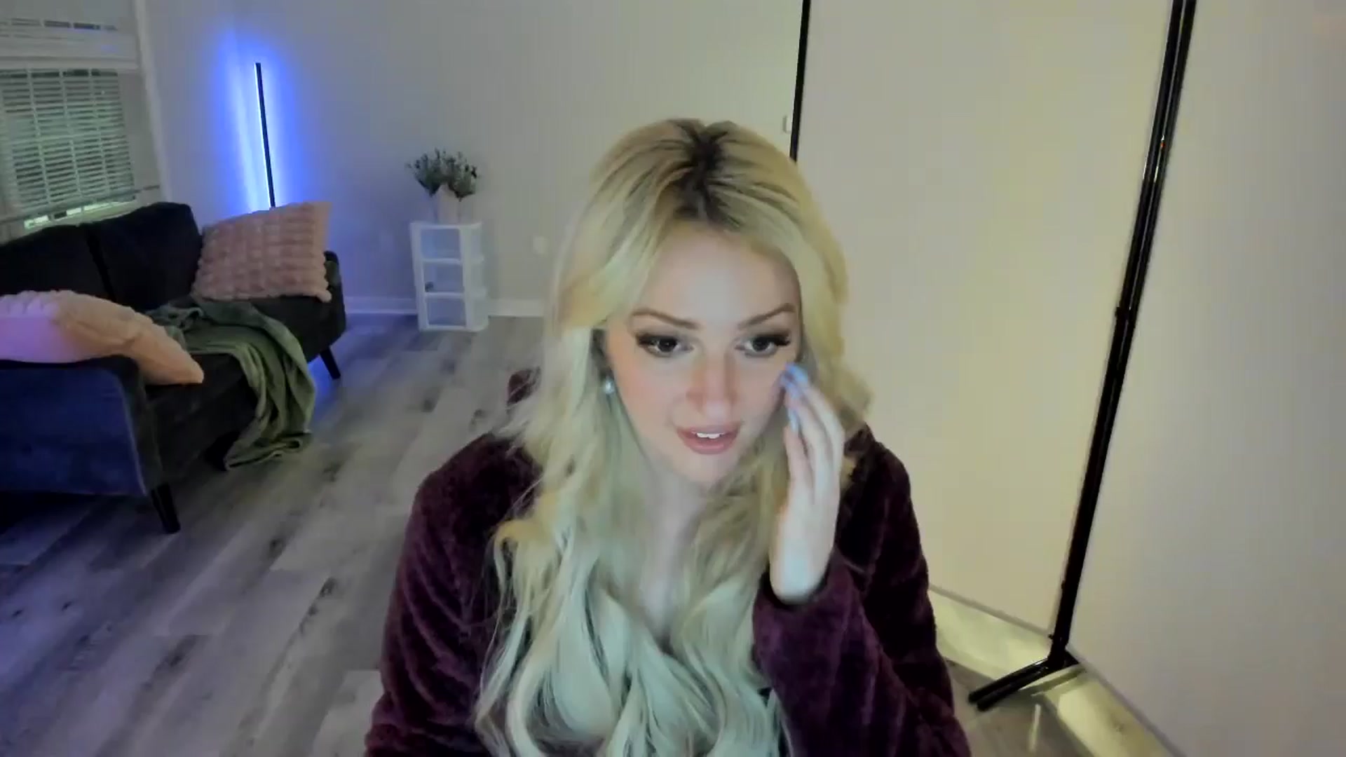 Gallery image thumbnail from Milk_Party's myfreecams stream on, 05/07/2024, 03:41 image 1 of 20