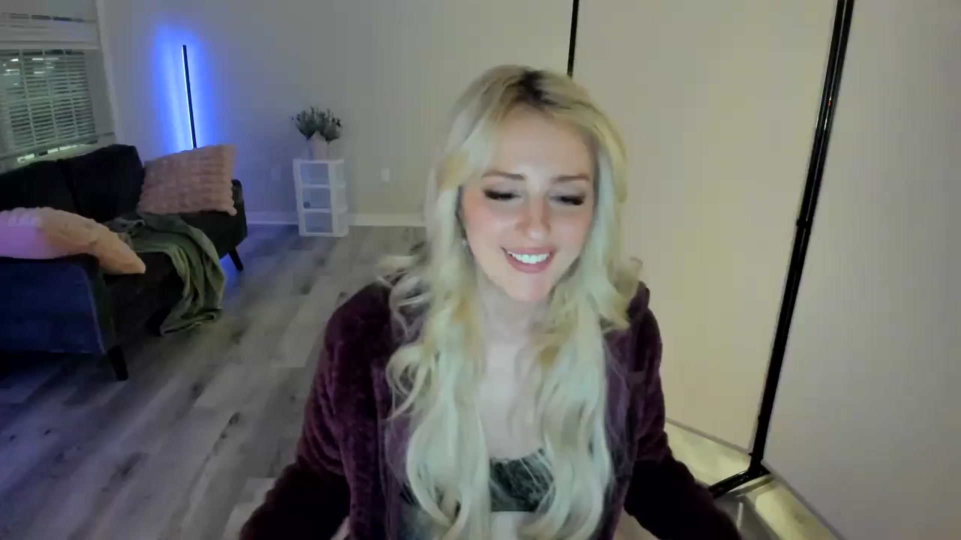 Gallery image thumbnail from Milk_Party's myfreecams stream on, 05/07/2024, 03:41 image 20 of 20