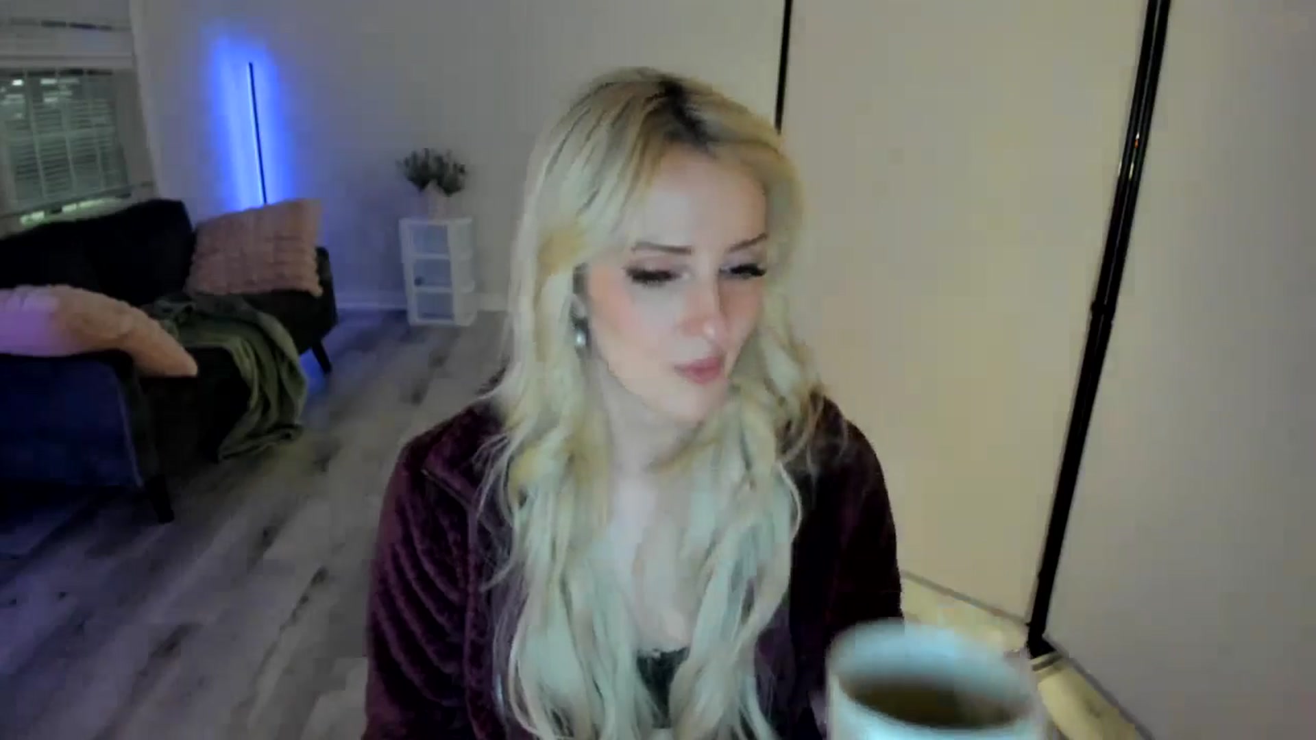 Gallery image thumbnail from Milk_Party's myfreecams stream on, 05/07/2024, 05:12 image 11 of 20