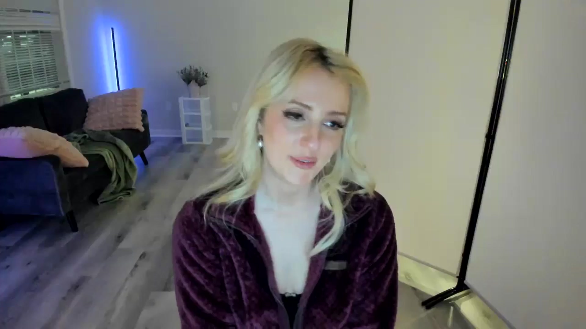 Gallery image thumbnail from Milk_Party's myfreecams stream on, 05/07/2024, 05:12 image 2 of 20